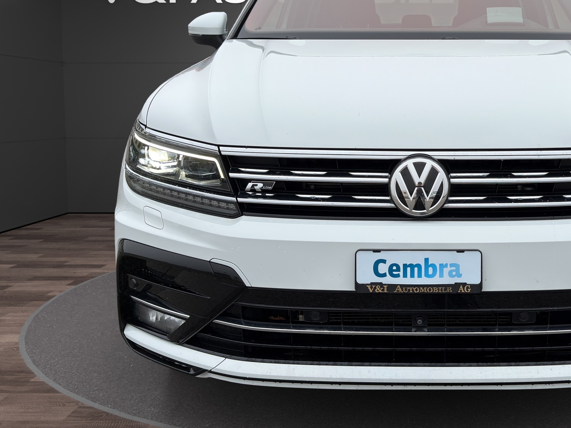 VW Tiguan 2.0TSI R-Line Highline 4Motion DSG-image-6