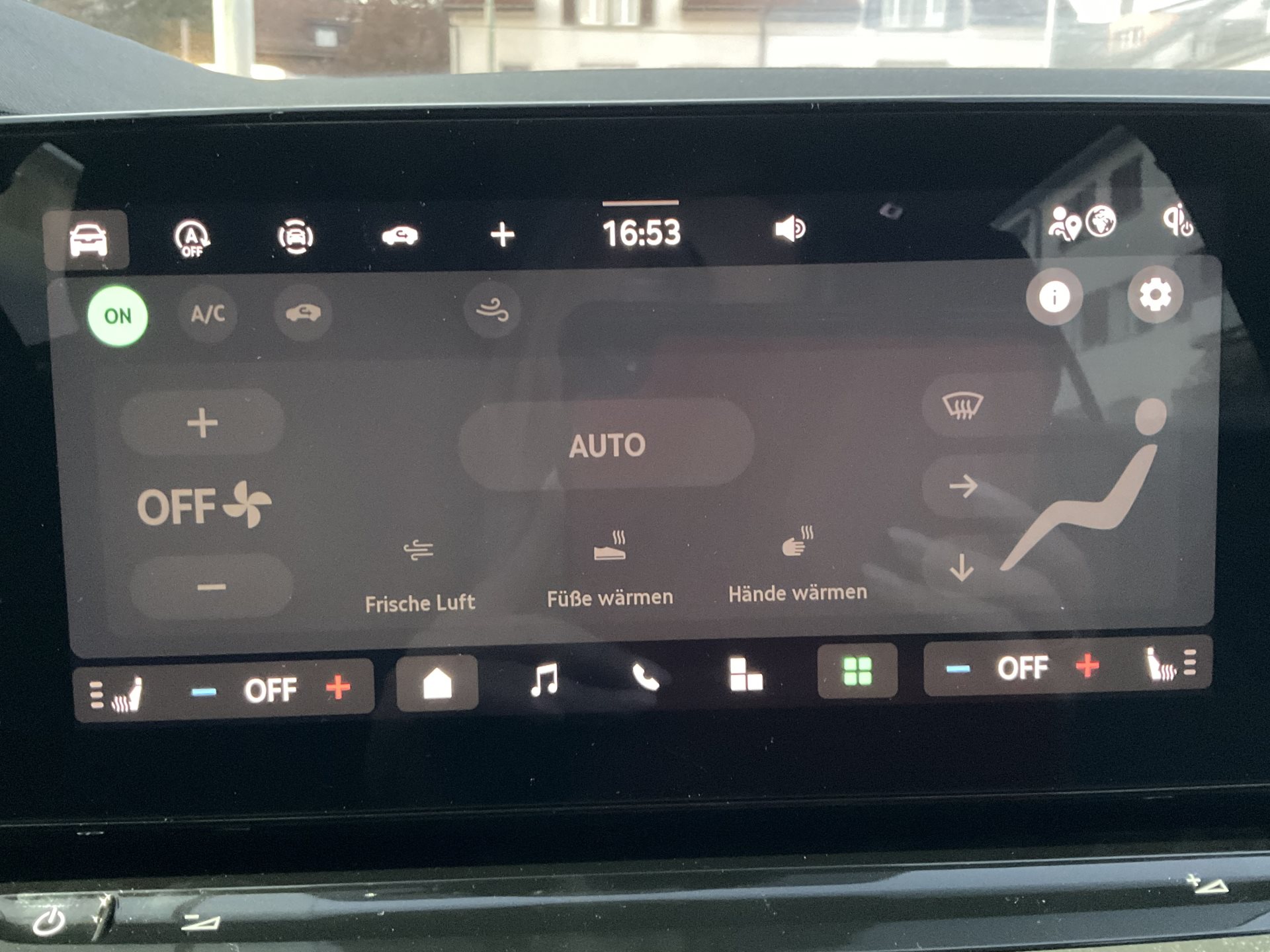 SKODA Octavia Combi 1.5 TSI mHEV 110 kW Selection *** ANHÄNGERKUPPLUNG & PANORAMADACH ***-image-22