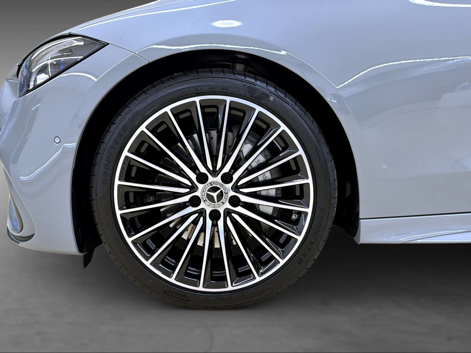 MERCEDES-BENZ C 220 d 4Matic T-Modell Swiss Star-image-5