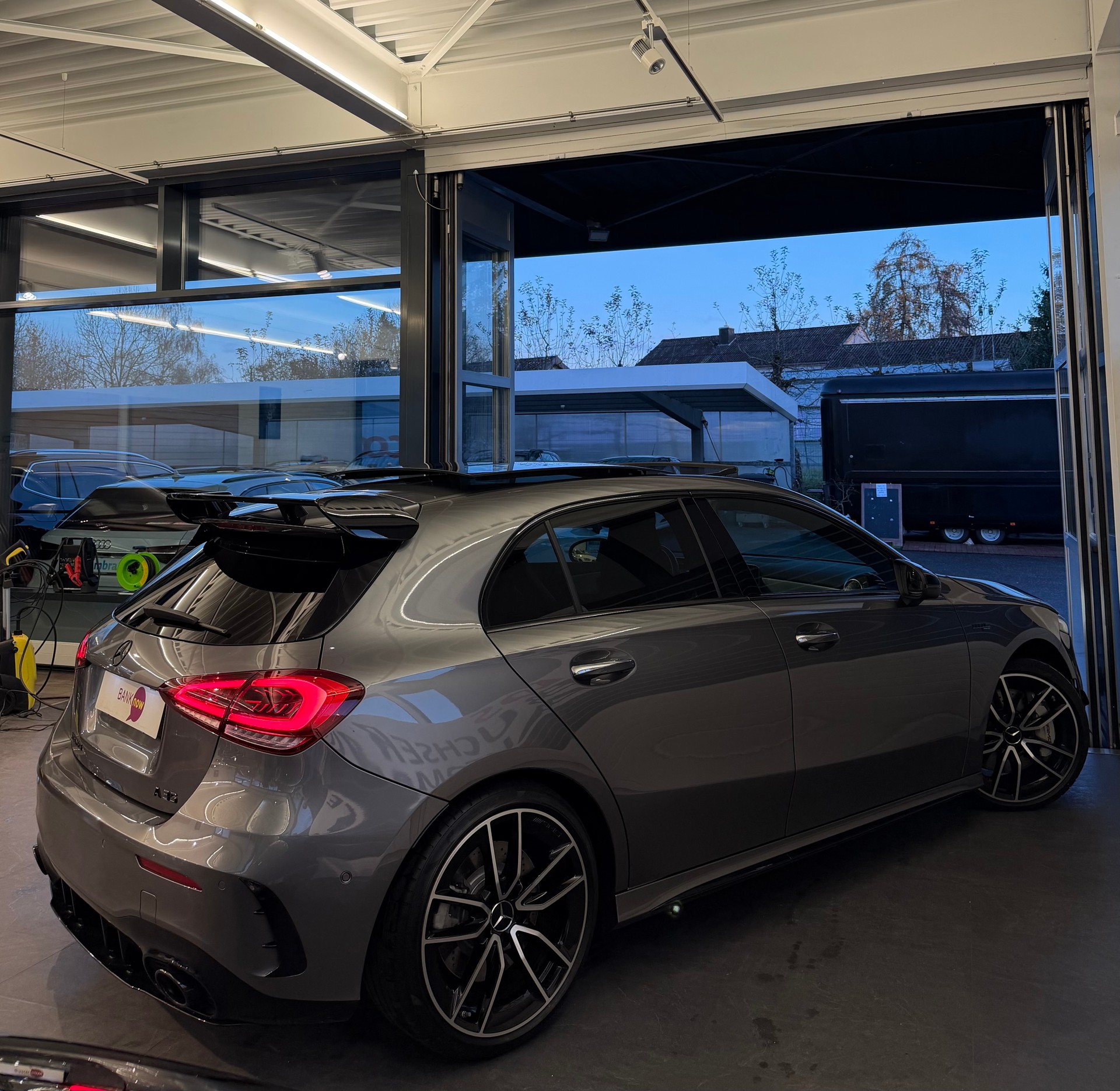 MERCEDES-BENZ A 35 AMG 4Matic Speedshift-image-3