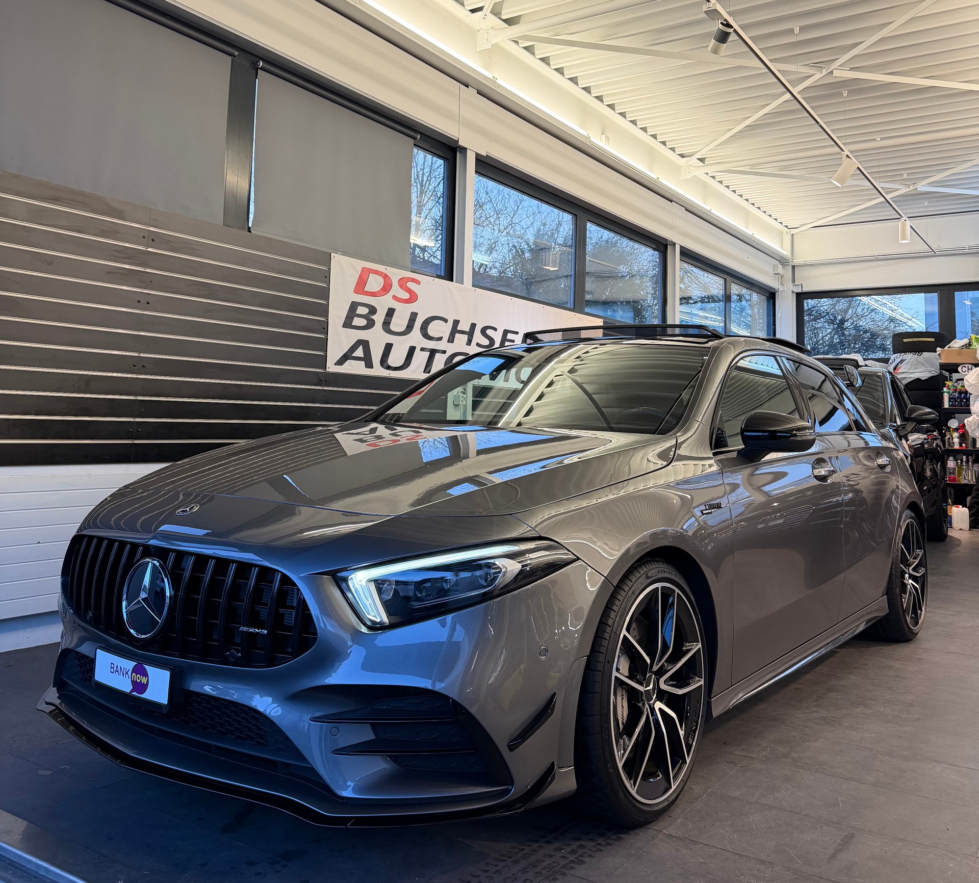 MERCEDES-BENZ A 35 AMG 4Matic Speedshift-image-1