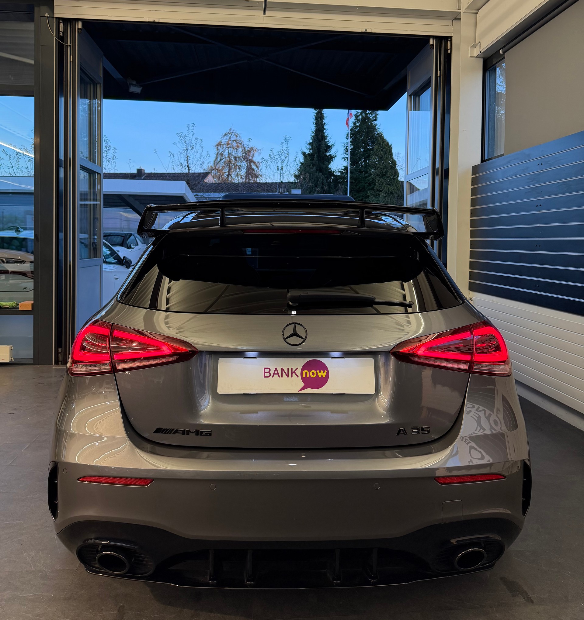 MERCEDES-BENZ A 35 AMG 4Matic Speedshift-image-5