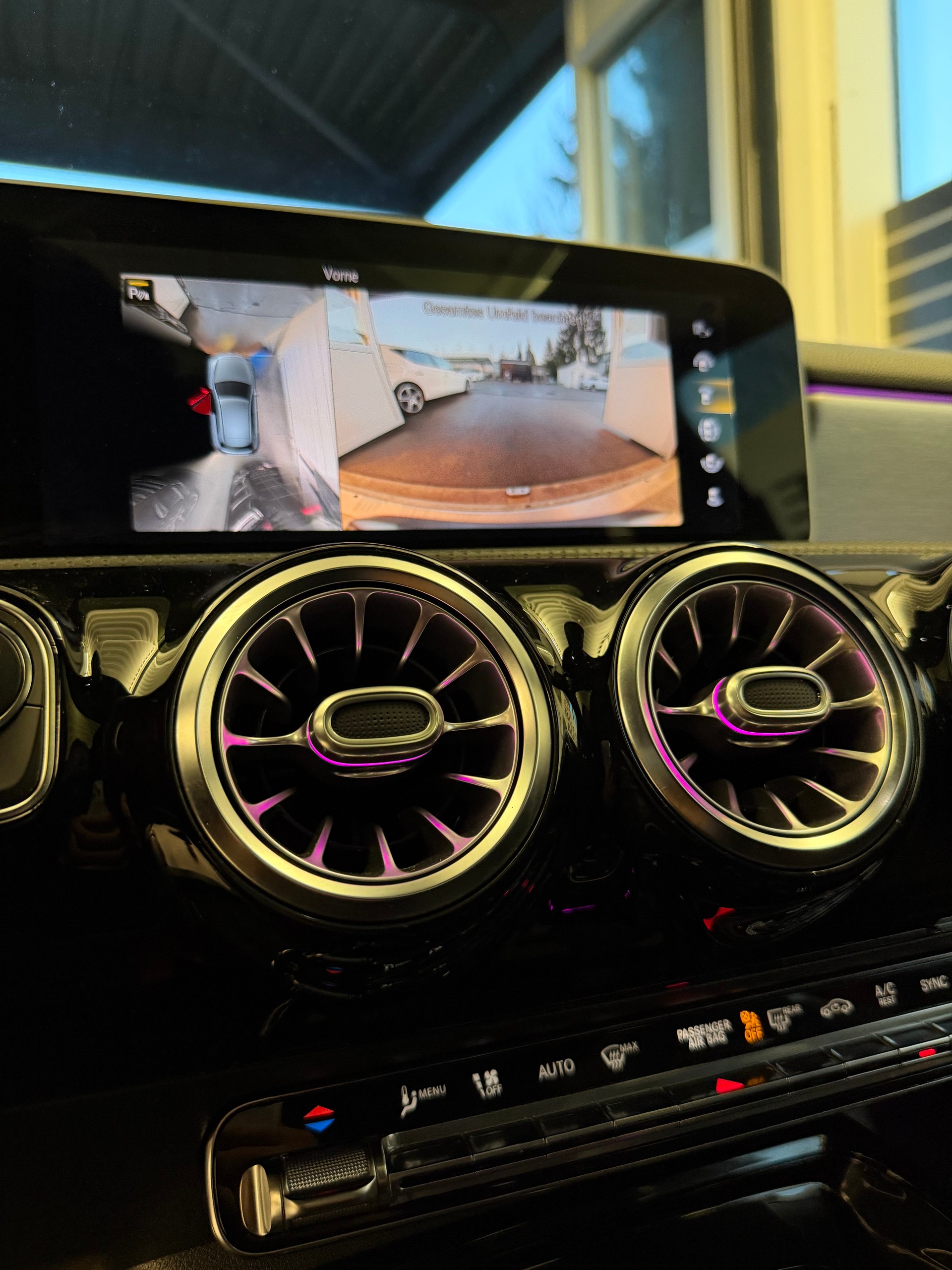 MERCEDES-BENZ A 35 AMG 4Matic Speedshift-image-13