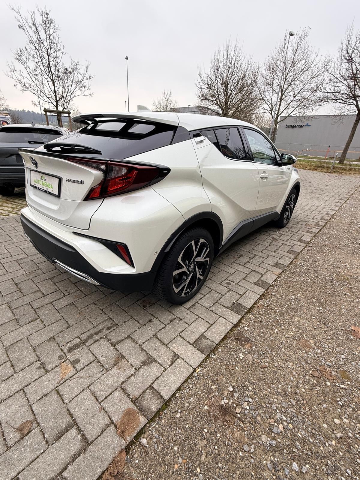 TOYOTA C-HR 2.0 HSD CVT Trend-image-4