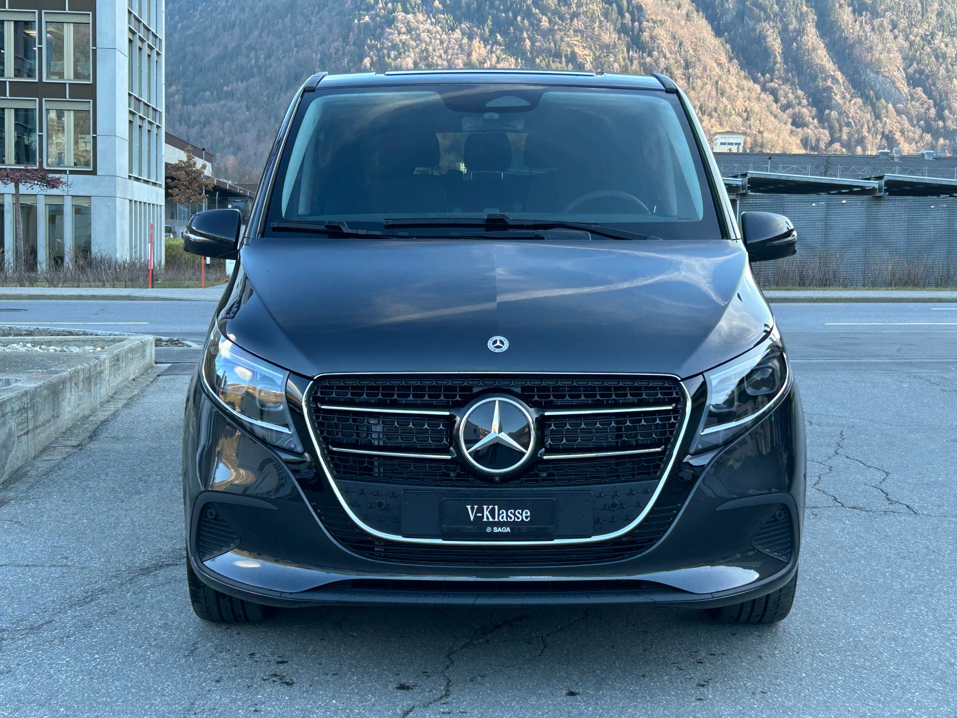 MERCEDES-BENZ V 250 d TREND Lang 4MATIC-showroom-element-1