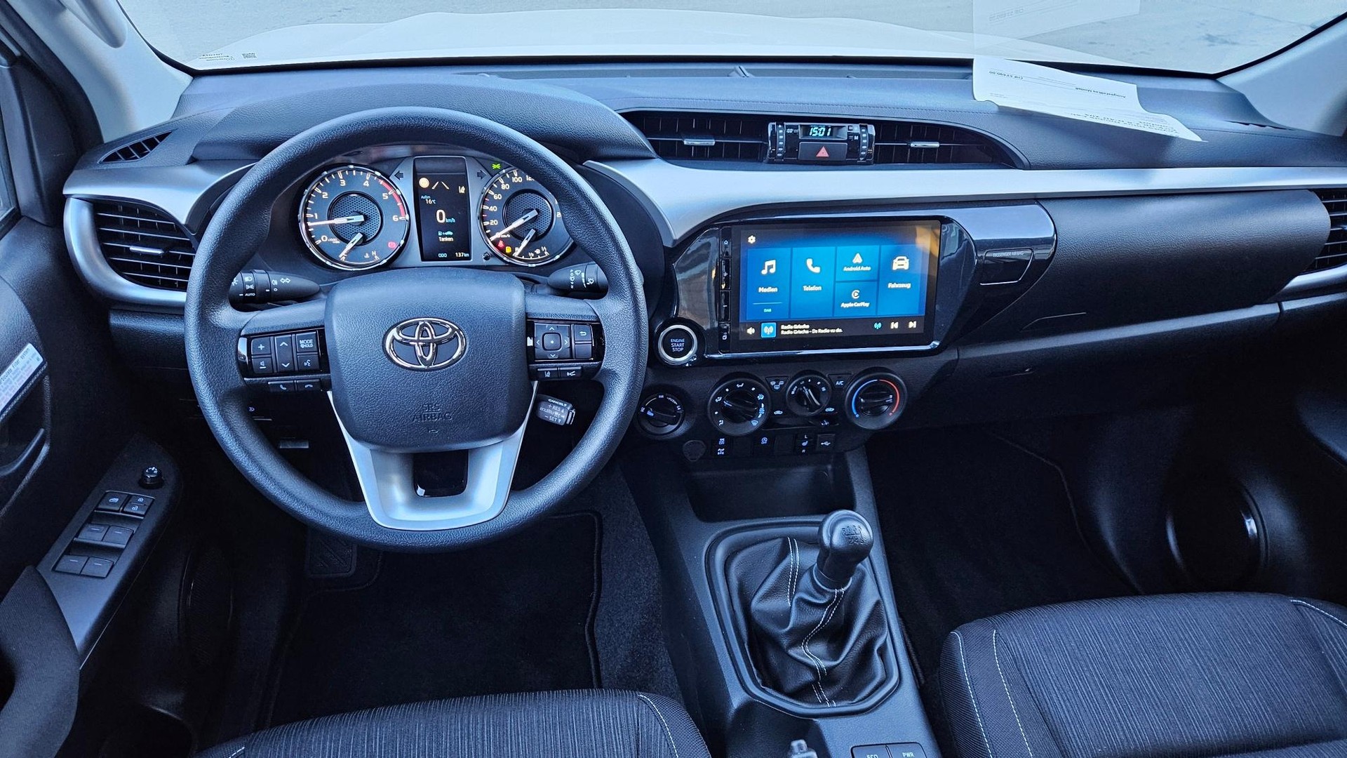 TOYOTA Hilux Double Cab.-Pick-up 2.8 D-4D 204 Comfort-image-7