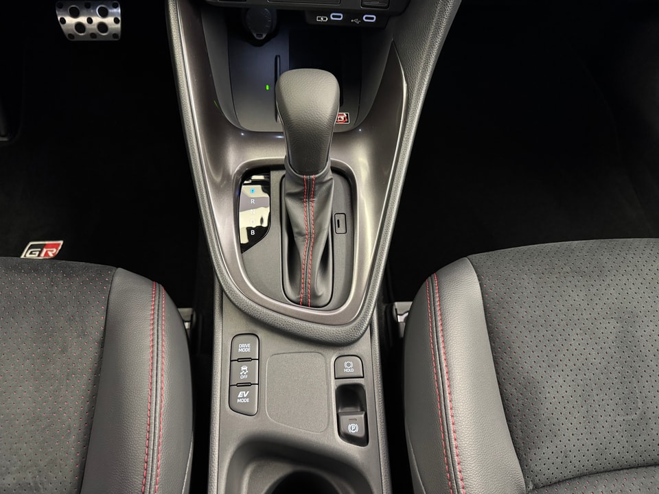 Yaris Hybrid 1.5 GR Sport