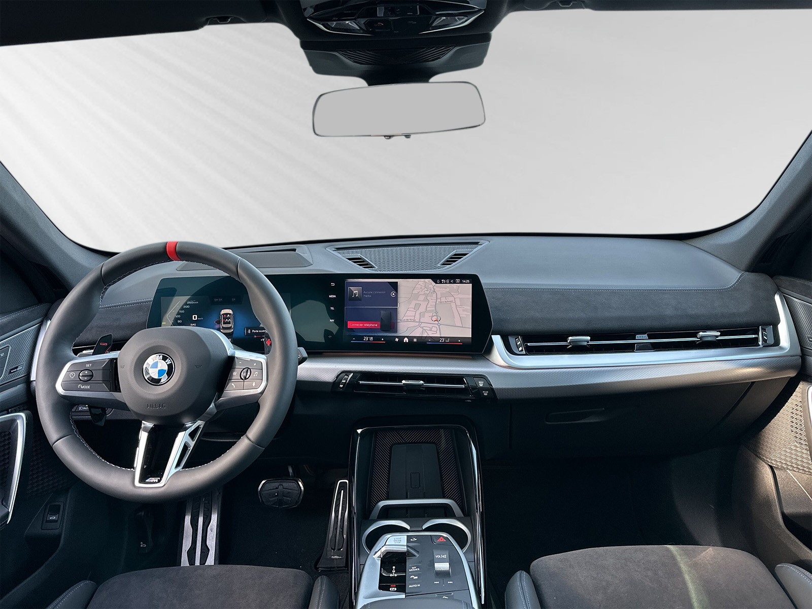 BMW X1 xDrive M35i-image-4