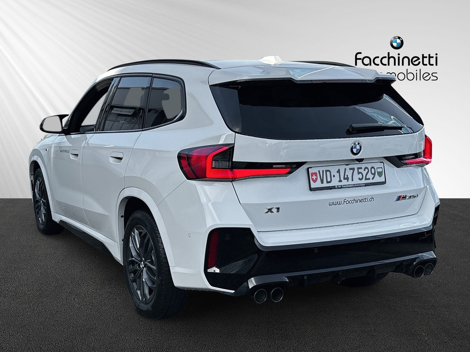 BMW X1 xDrive M35i-image-2