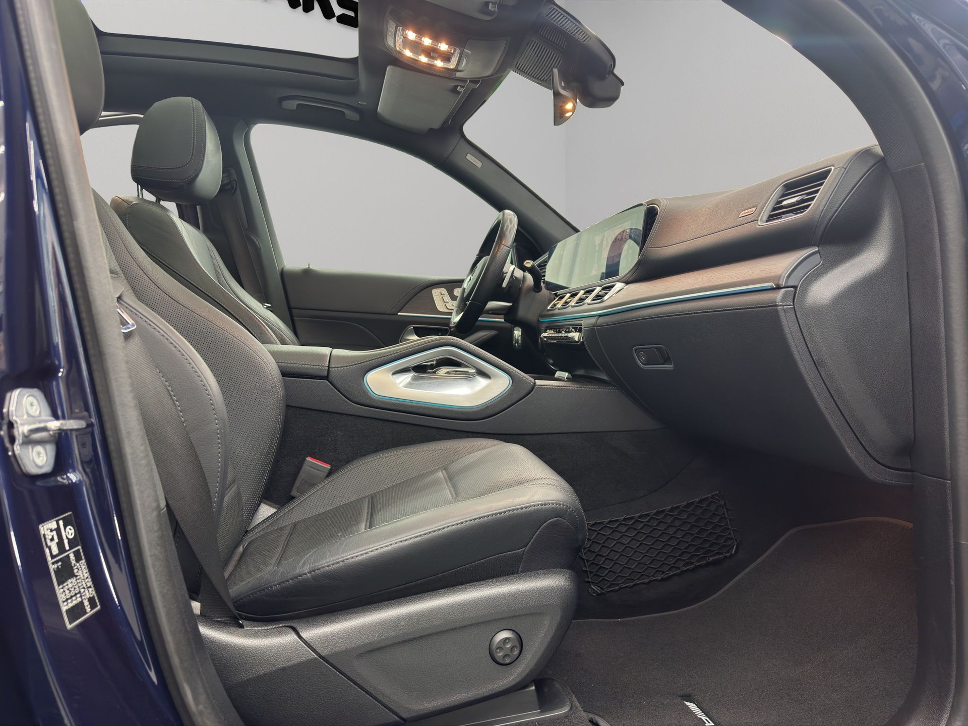 MERCEDES-BENZ GLE 400 d 4Matic AMG Line 9G-Tronic-image-6