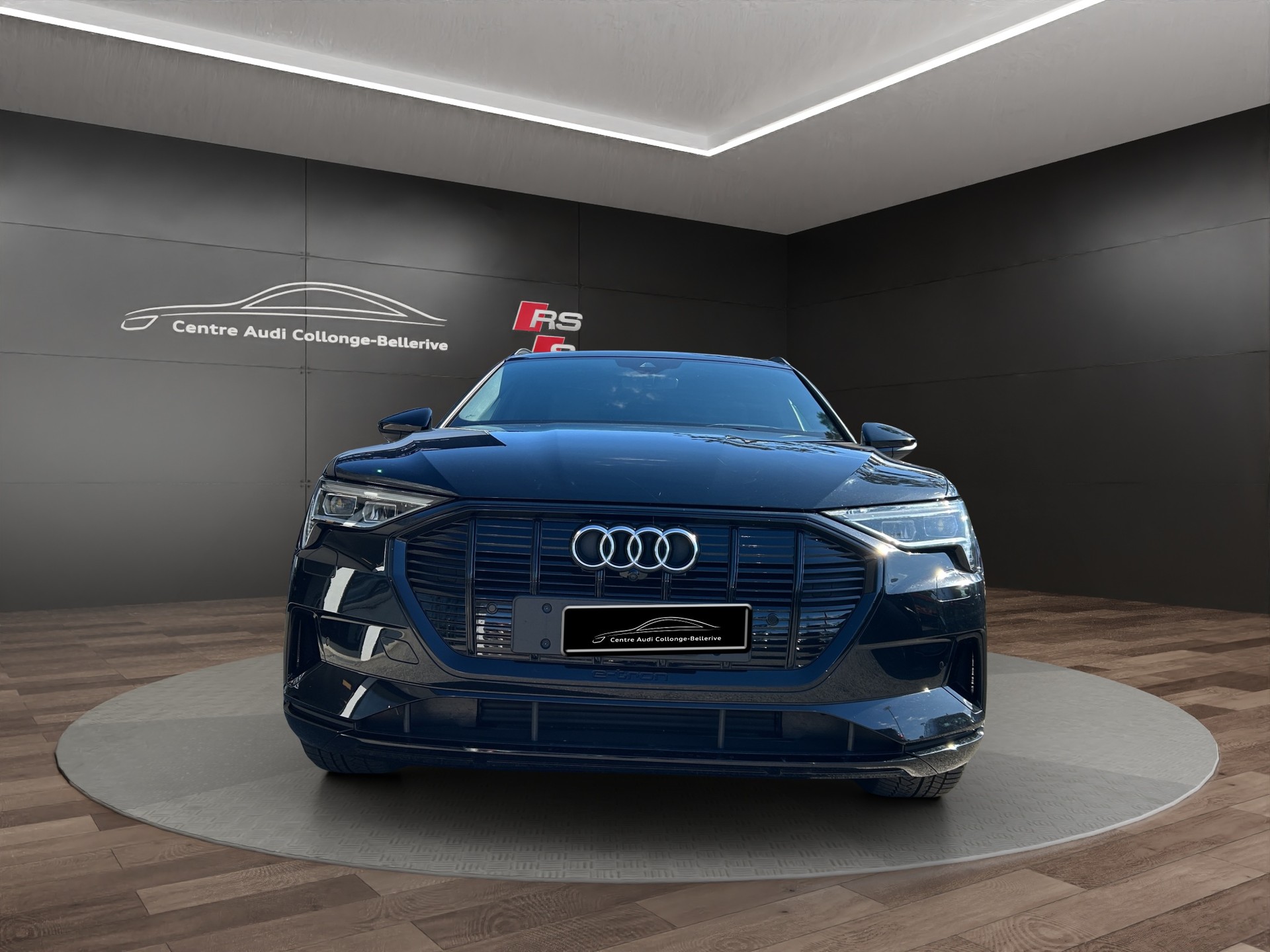 AUDI e-tron 50 Advanced quattro-image-1