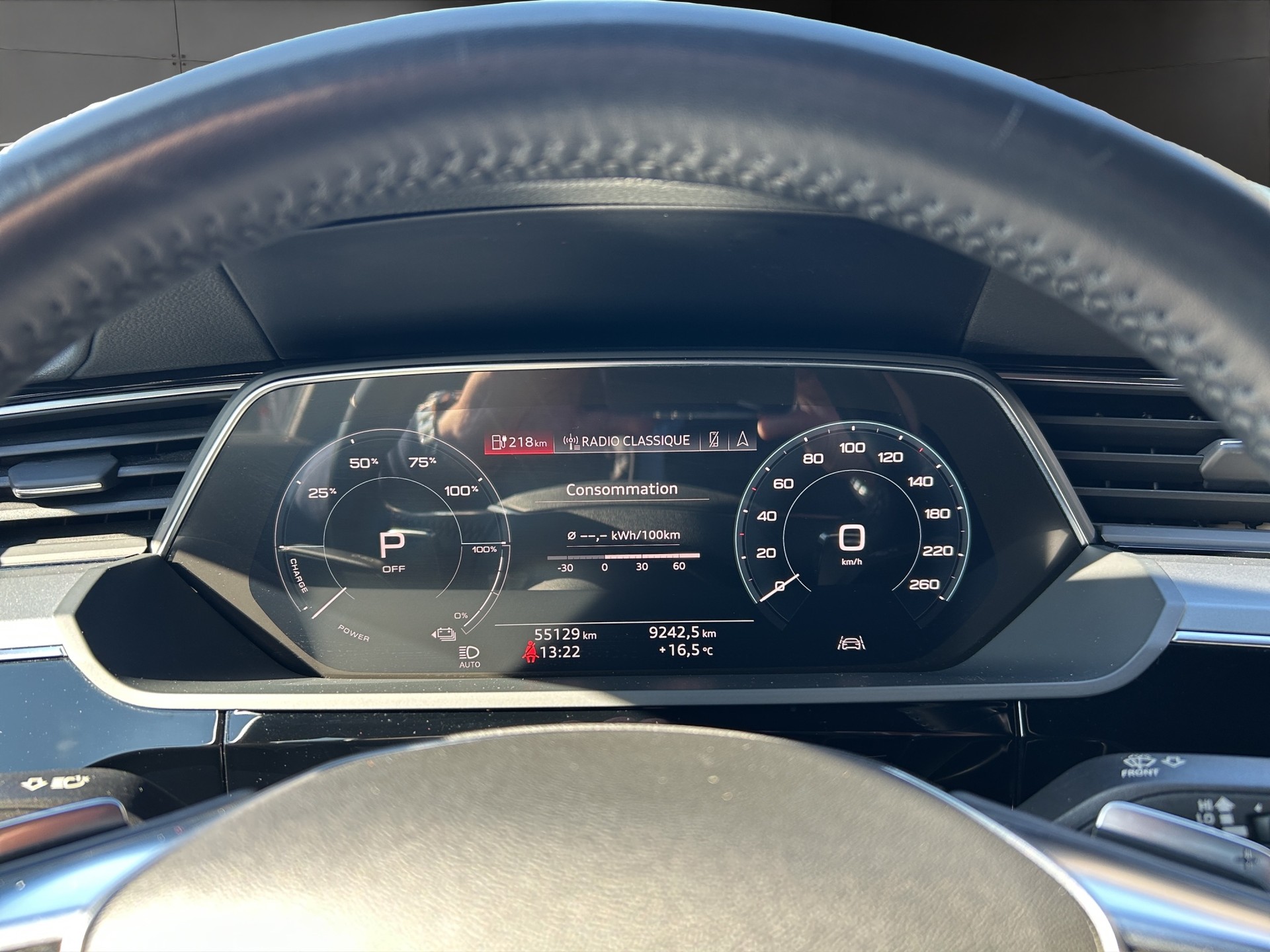 AUDI e-tron 50 Advanced quattro-image-10