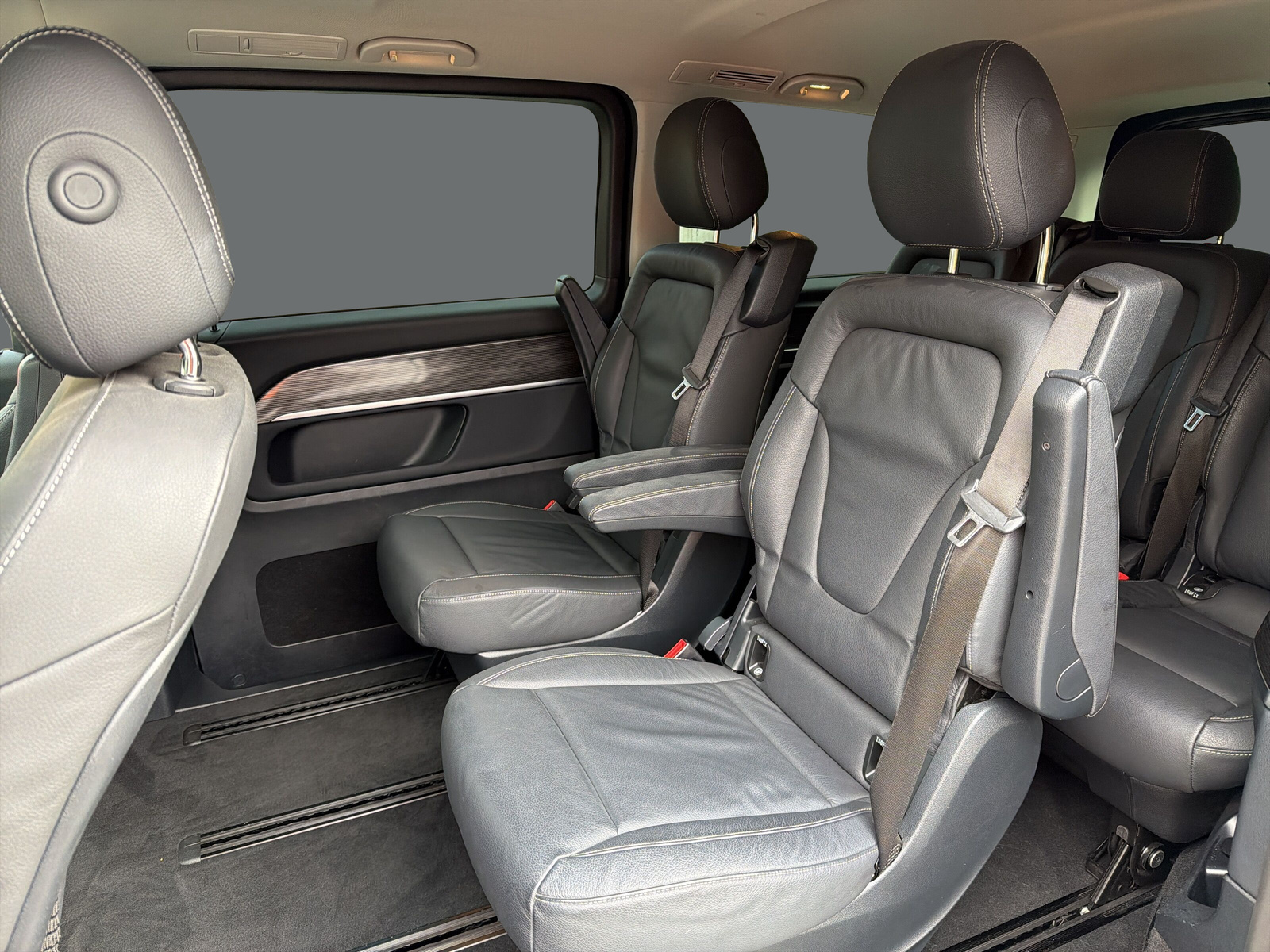 MERCEDES-BENZ V 250 d Avantgarde L 4M-image-13