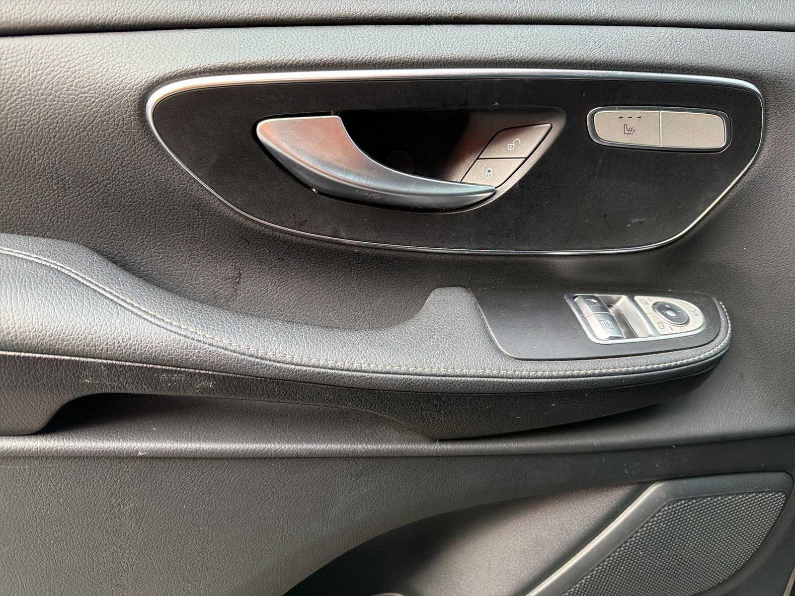 MERCEDES-BENZ V 250 d Avantgarde L 4M-image-11