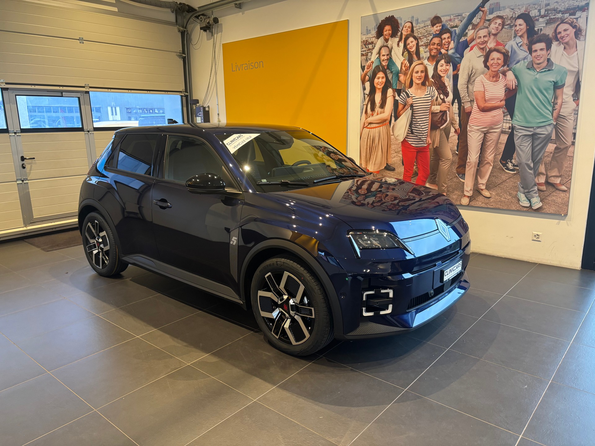 RENAULT R5 E-Tech Comfort Range 52 kWh Techno-image-0
