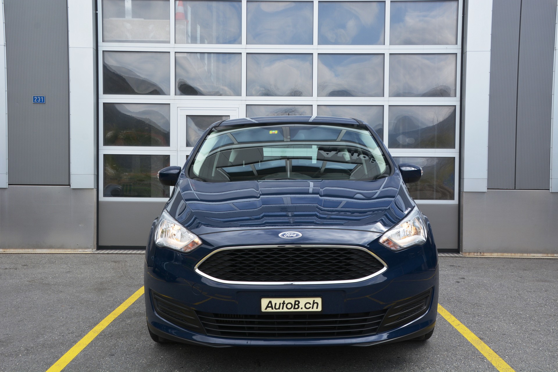 FORD C-Max 1.0 SCTi Trend-image-1