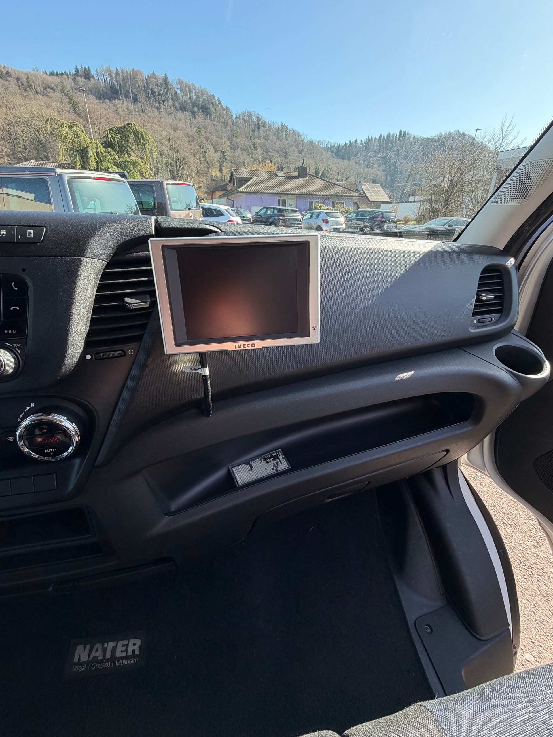 IVECO 35 S 16-image-10