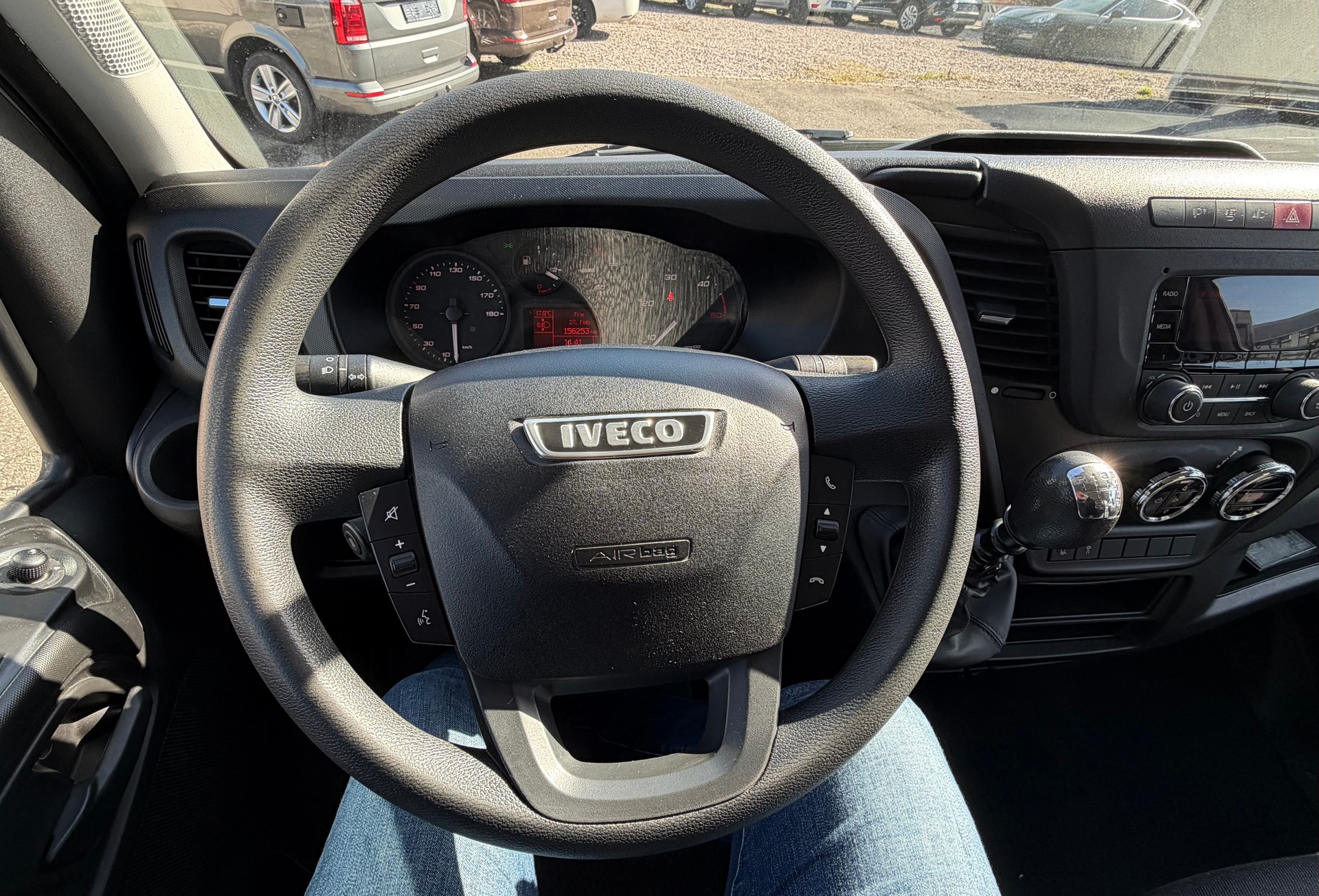 IVECO 35 S 16-image-8