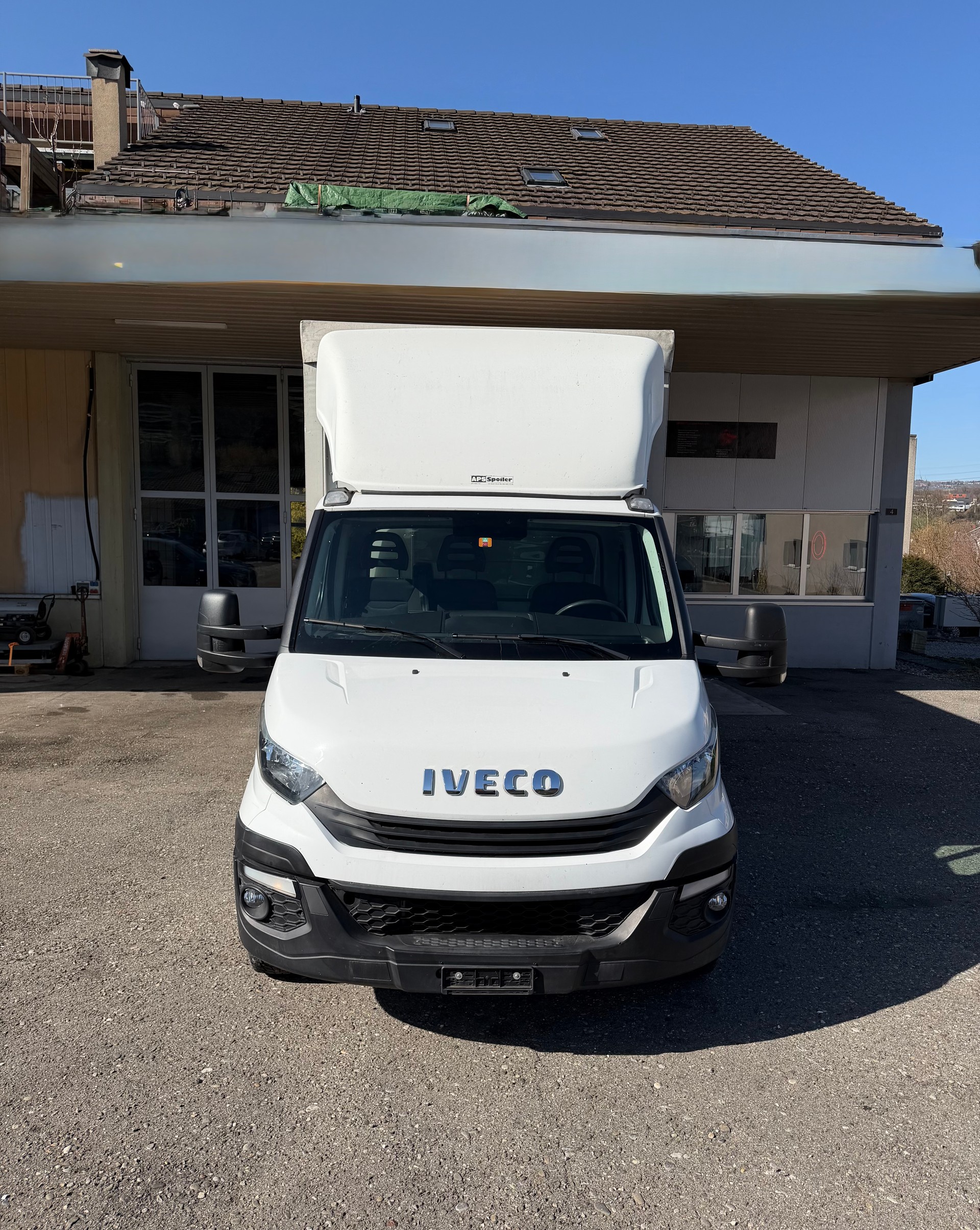 IVECO 35 S 16-image-1