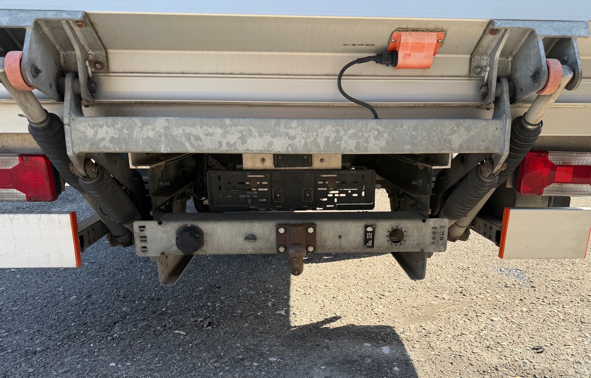 IVECO 35 S 16-image-13