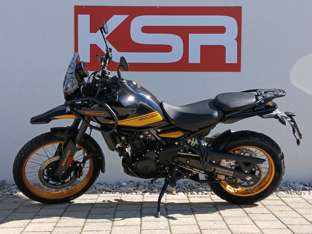 ROYAL ENFIELD Himalayan 452 Tubeless-showroom-element-1