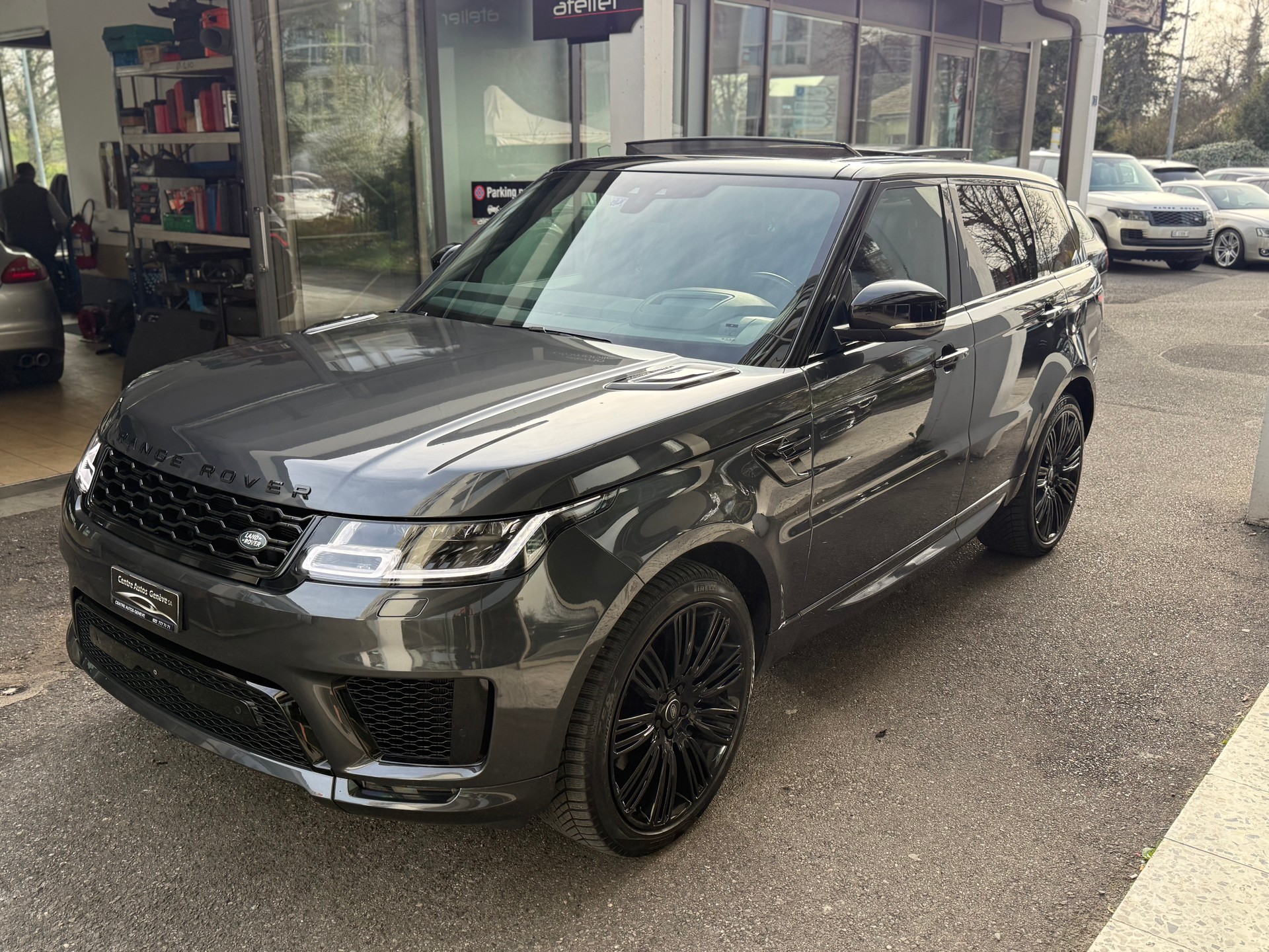 LAND ROVER Range Rover Sport 5.0 V8 S/C HSE Dynamic Automatic-image-2