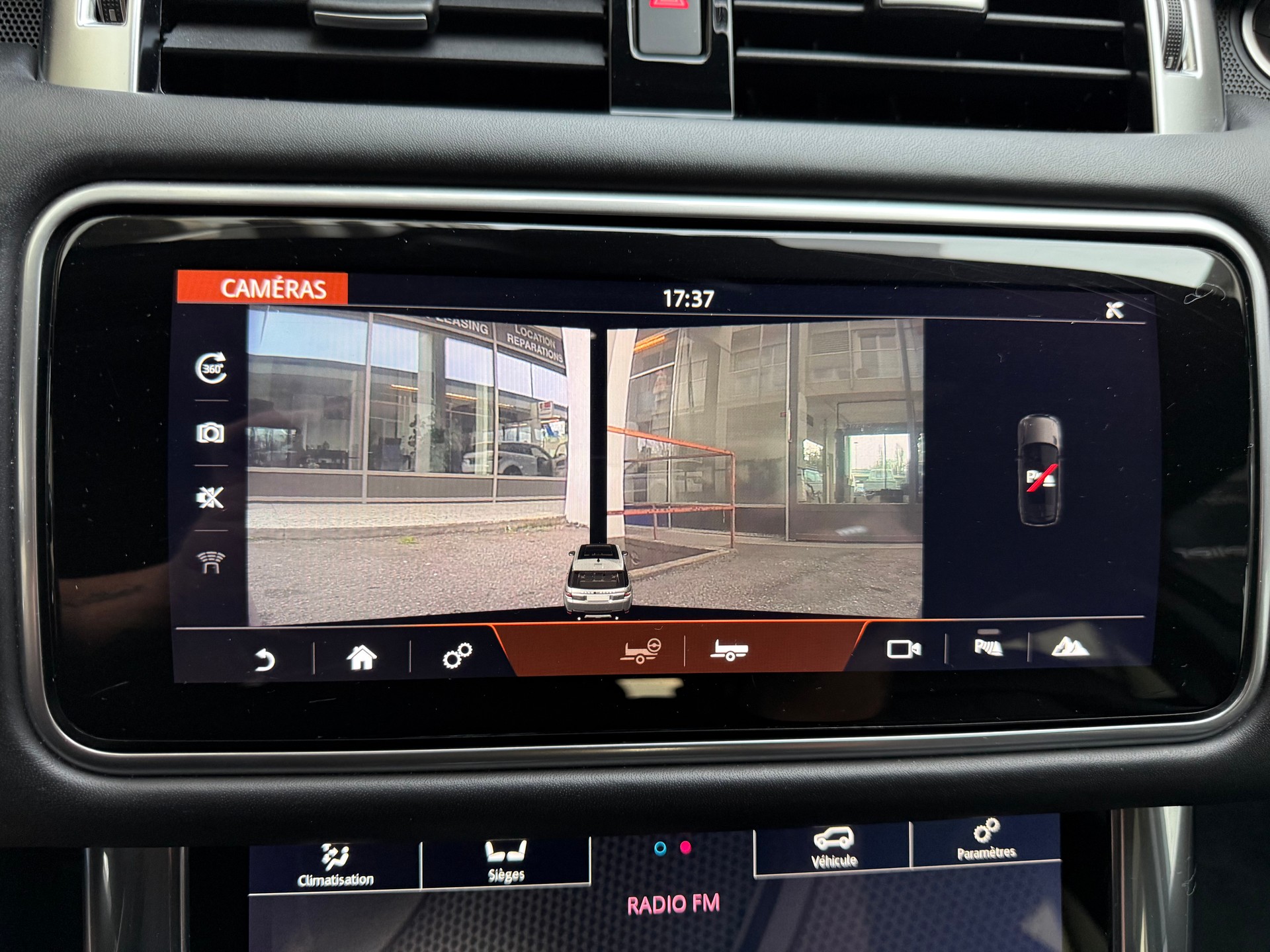 LAND ROVER Range Rover Sport 5.0 V8 S/C HSE Dynamic Automatic-image-14
