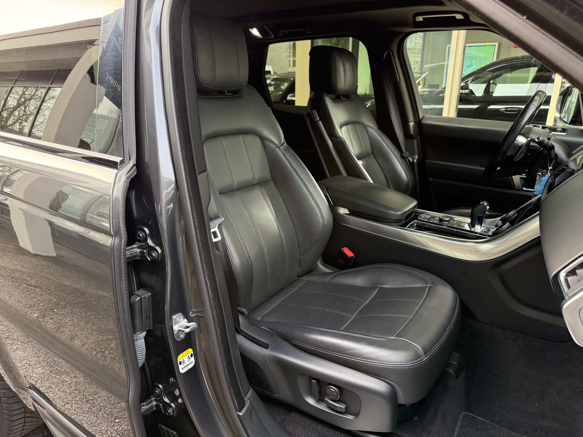 LAND ROVER Range Rover Sport 5.0 V8 S/C HSE Dynamic Automatic-image-7