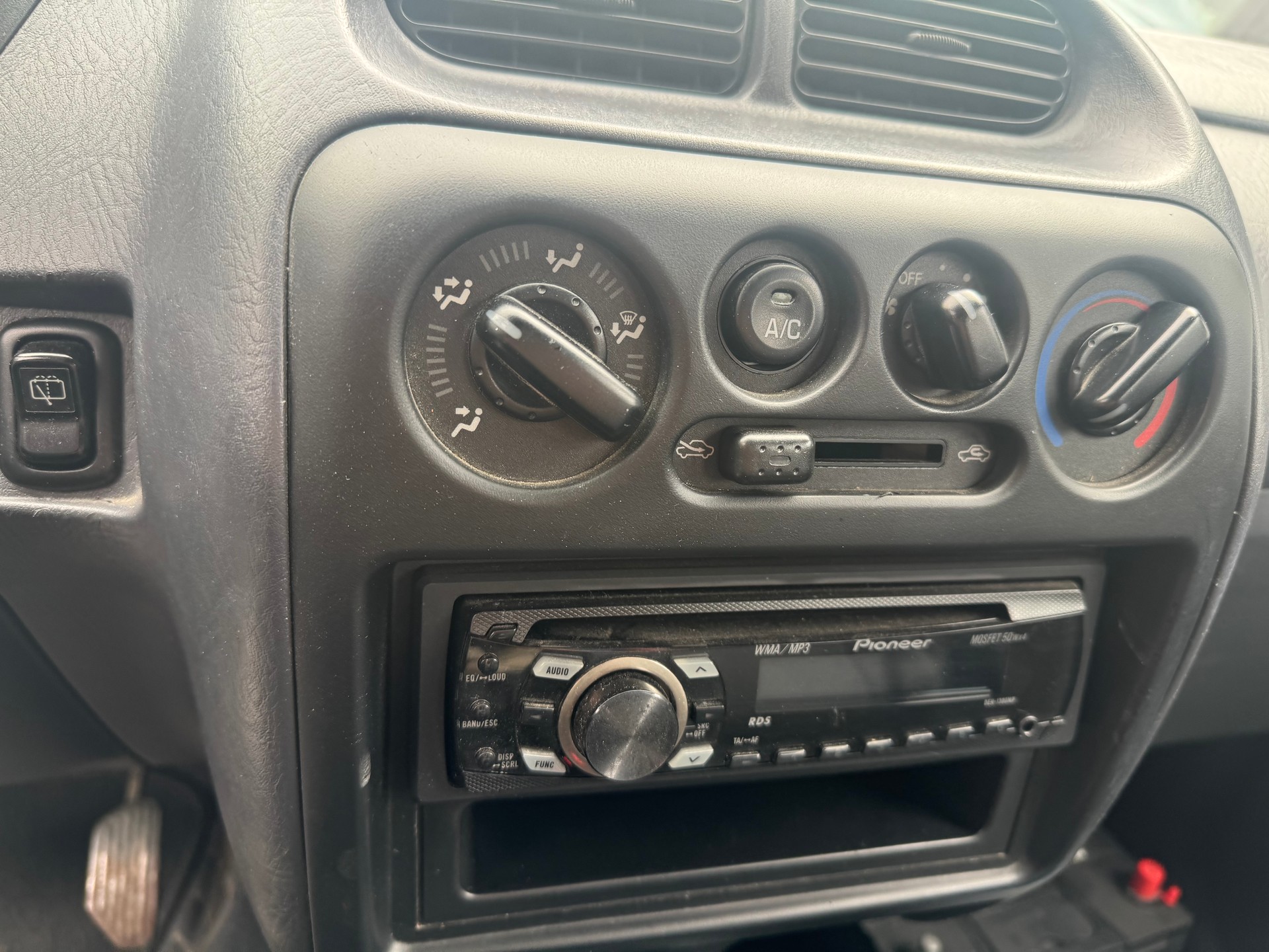 DAIHATSU Terios 1.3 16V 4x4-image-1