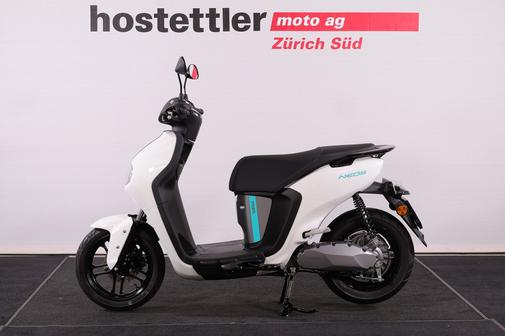 YAMAHA NEO's (105)