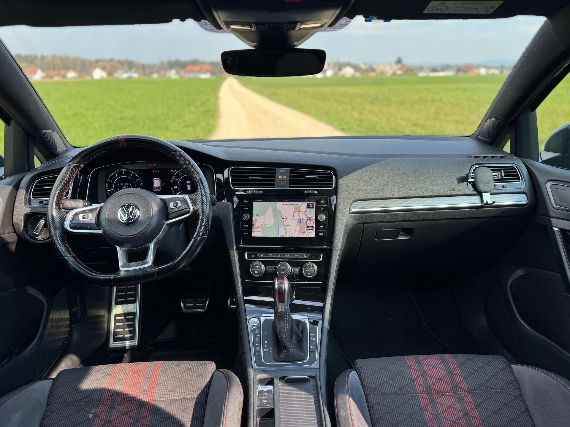 VW Golf 2.0 TSI GTI TCR DSG-image-7