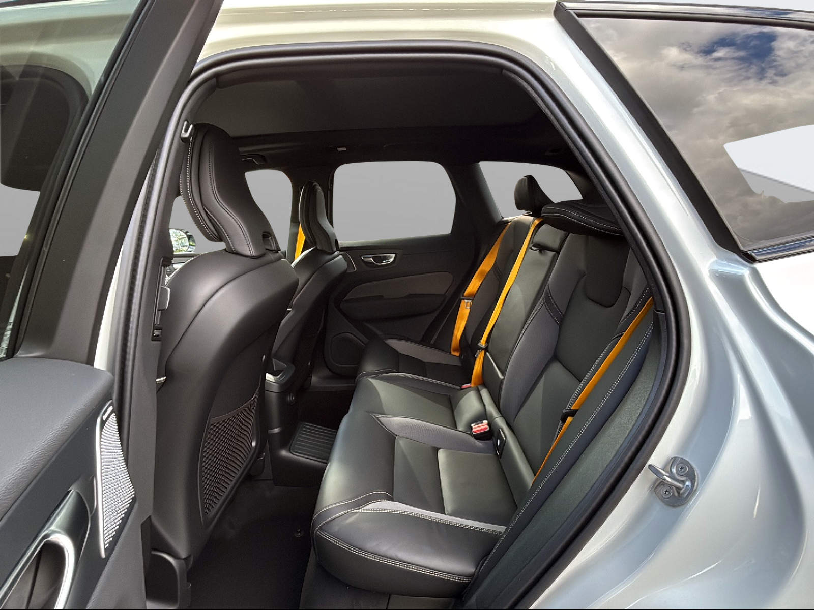 VOLVO XC60 T8 eAWD PluginHybrid Polestar Geartronic-image-12