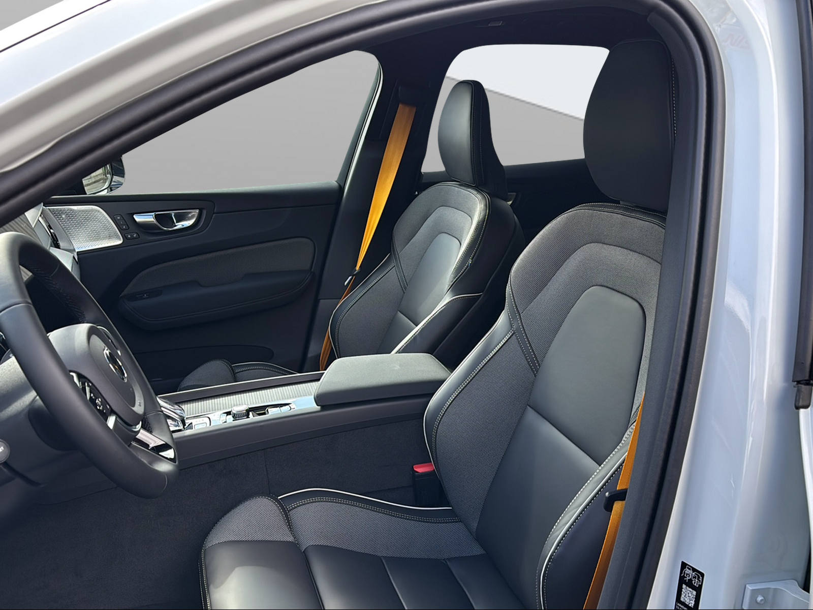 VOLVO XC60 T8 eAWD PluginHybrid Polestar Geartronic-image-8