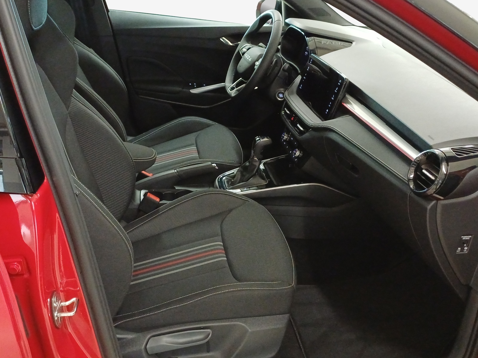 SKODA Fabia 1.5 TSI 130 DSG-image-15