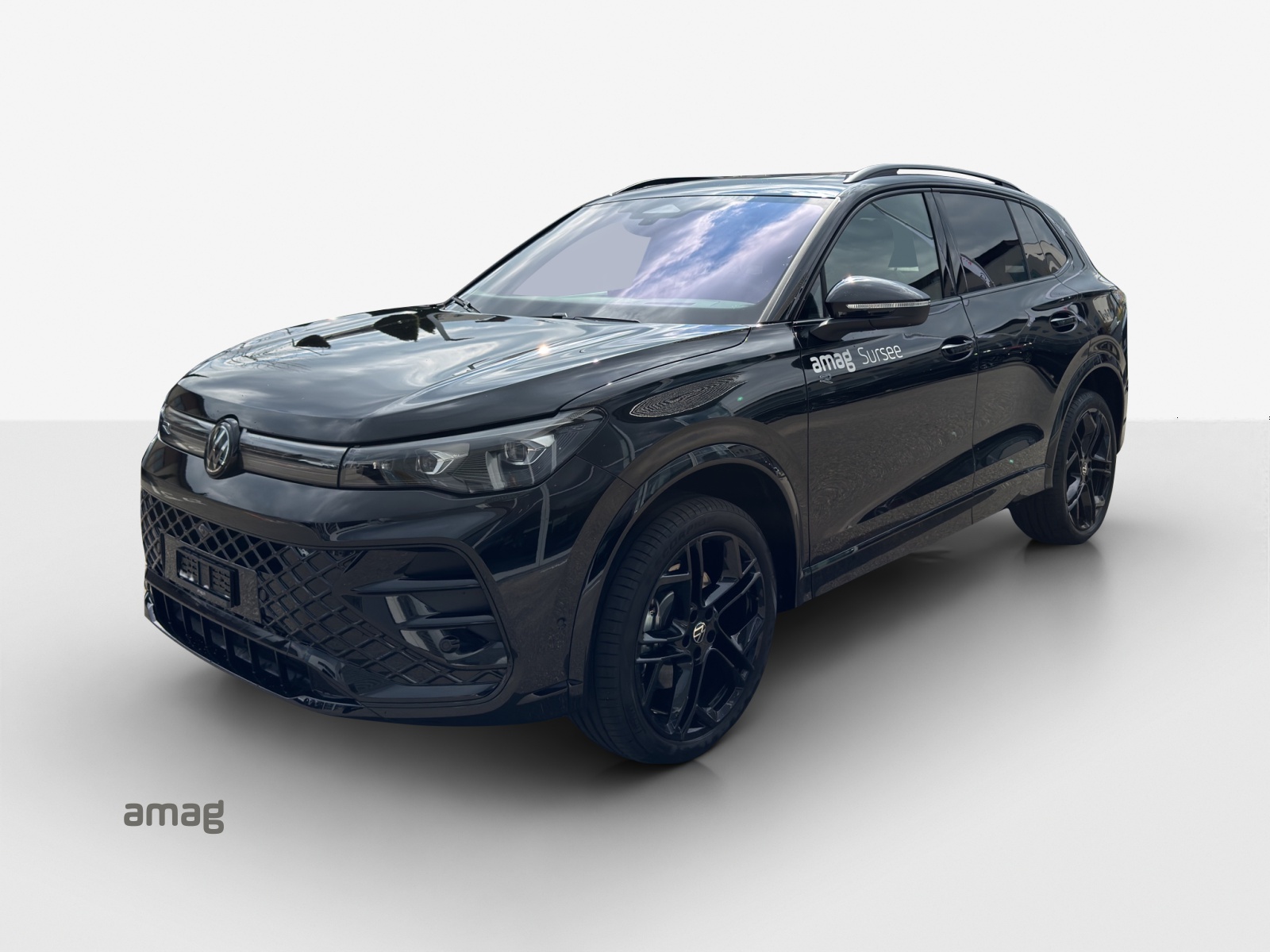 VW Tiguan 2.0 TSI DSG R-Line 4Motion-image-0