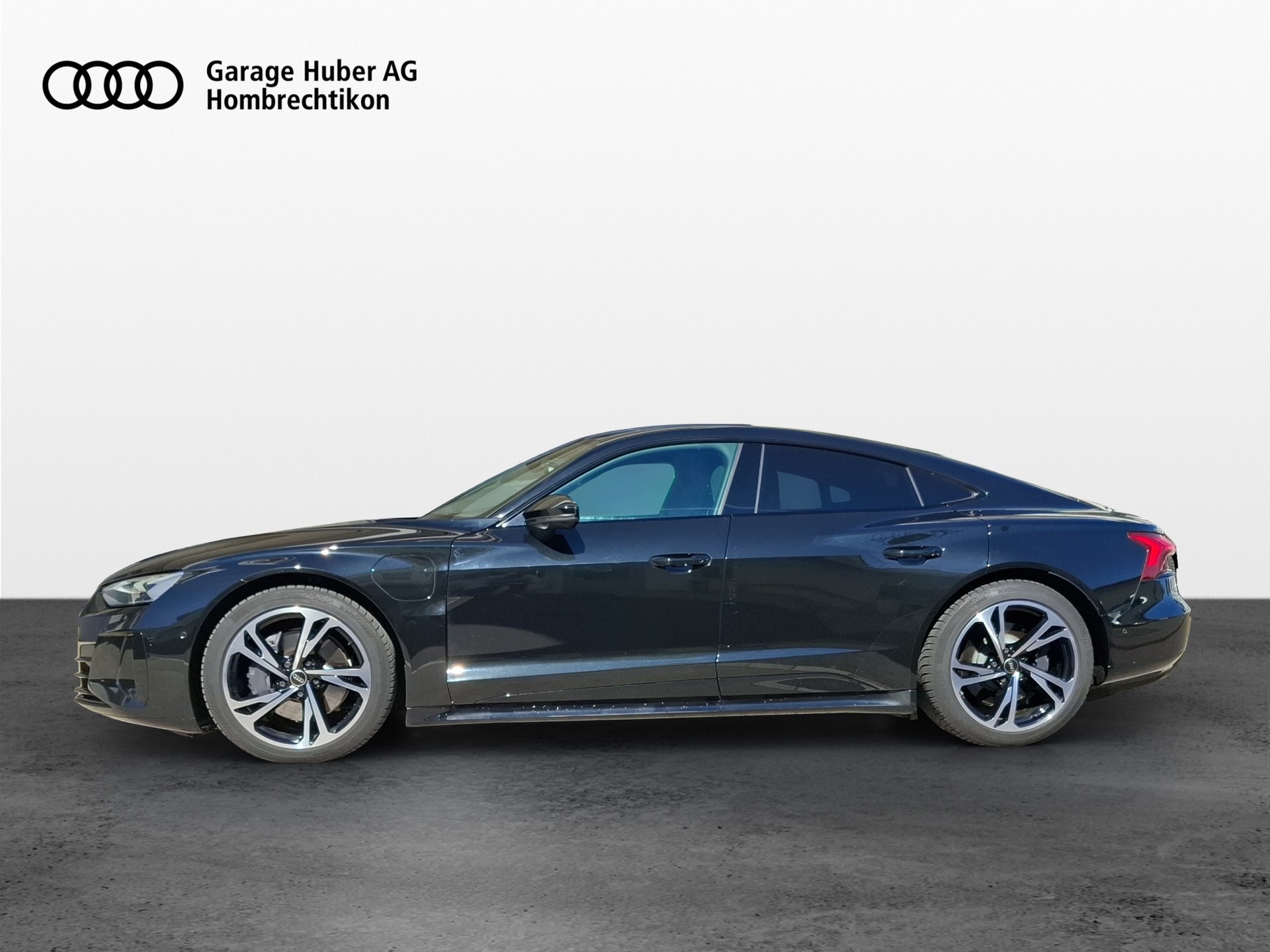 AUDI e-tron GT quattro-image-1