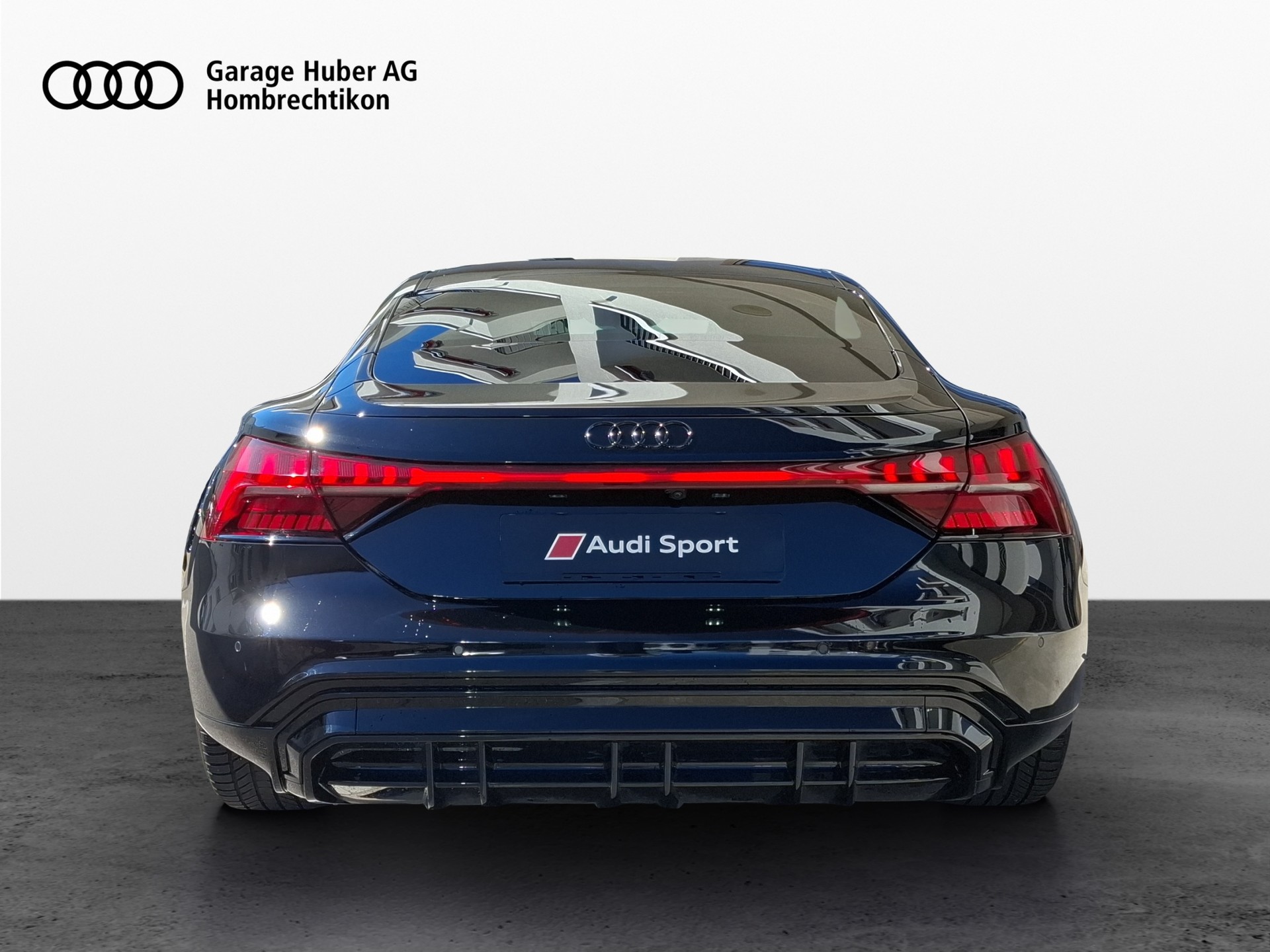 AUDI e-tron GT quattro-image-3