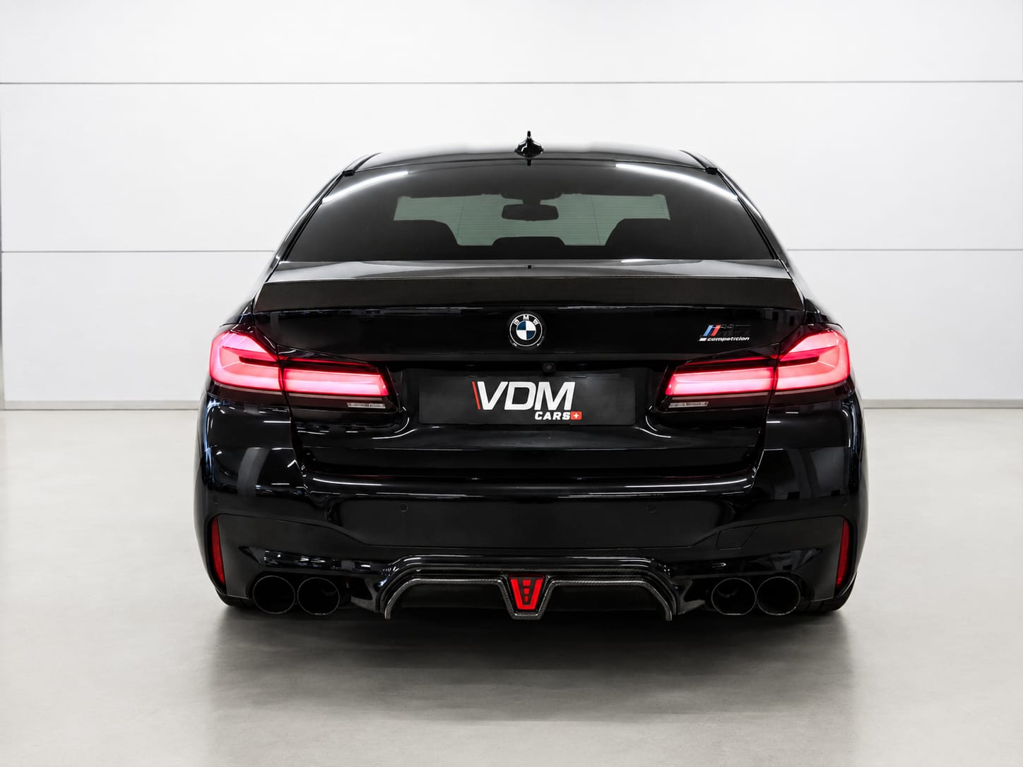 BMW M5 xDrive Competition Drivelogic *CH-Fahrzeug* *Motor Verstärkt* *Grail* *Leasing ohne Anzahlung ab 999.--showroom-element-2