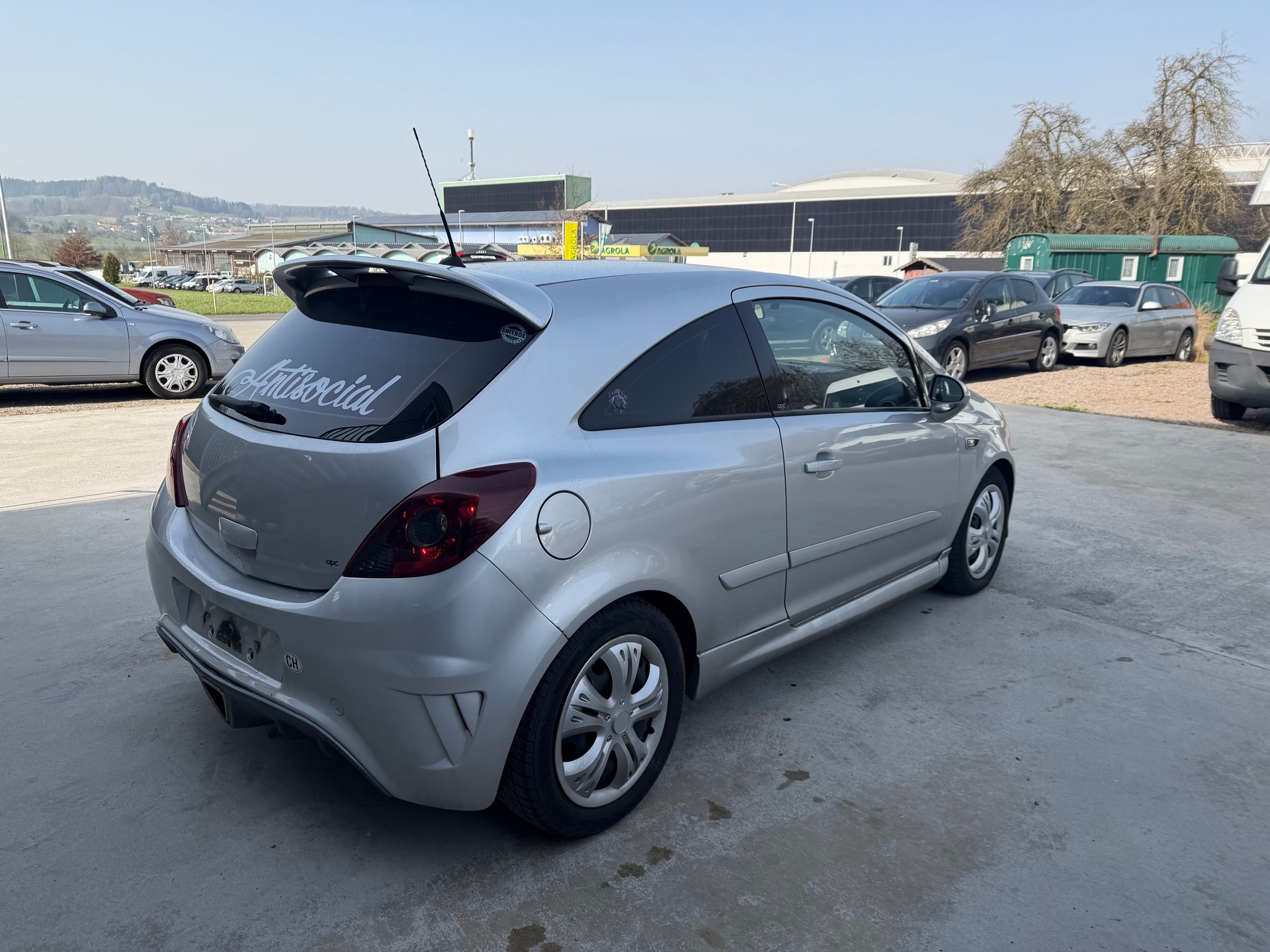 OPEL Corsa 1.6 Turbo OPC-image-2