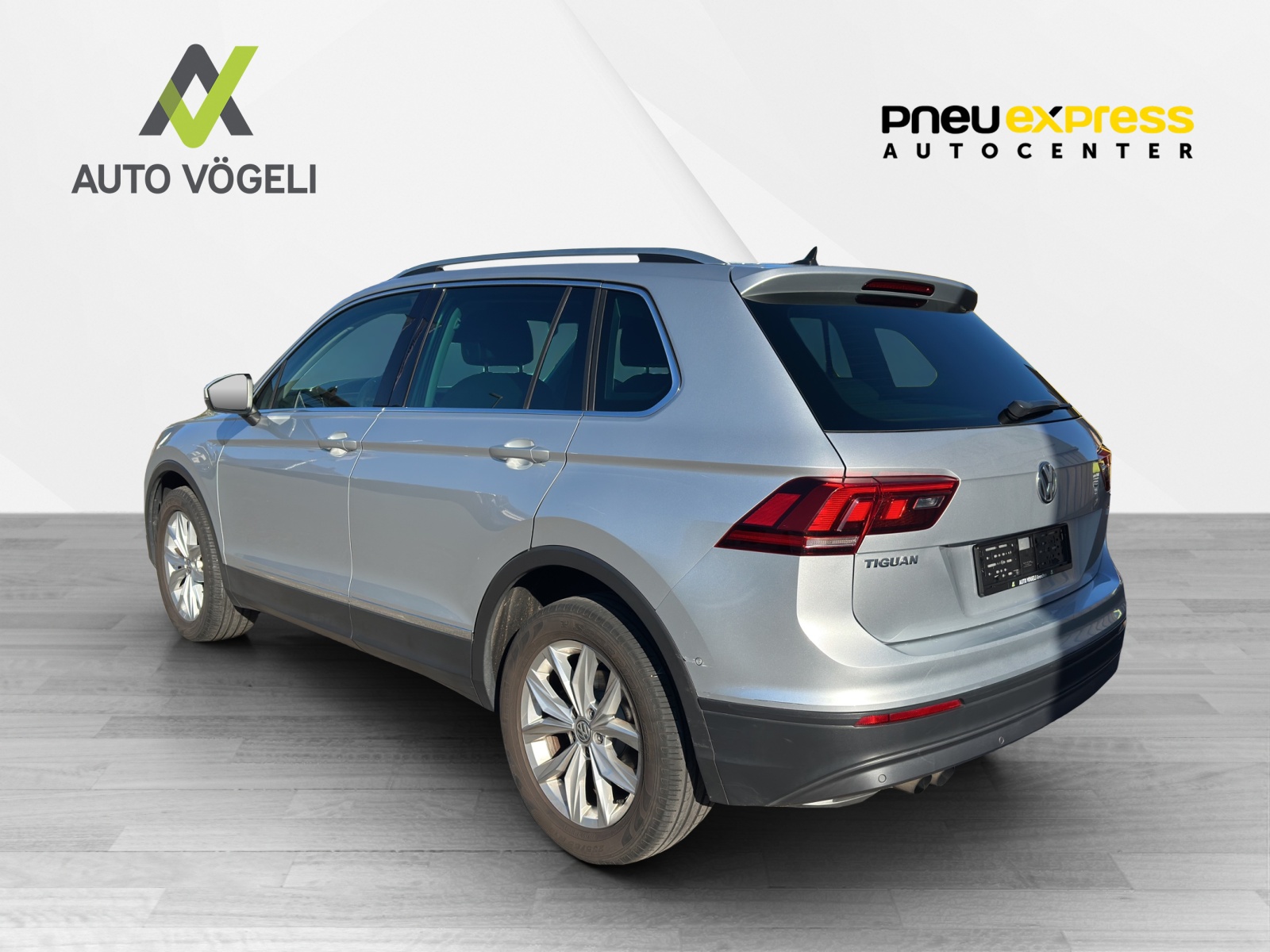 VW Tiguan 2.0 TSI Sound DSG-image-3