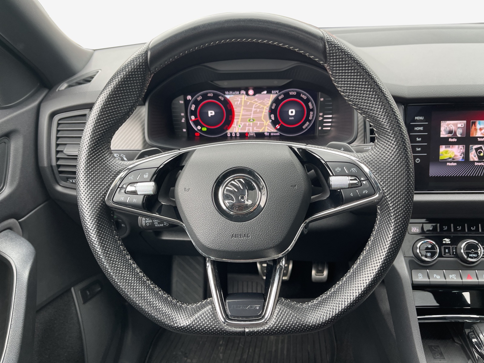 SKODA Kodiaq 2.0 TDI CR Sport Line 4x4 DSG-image-9
