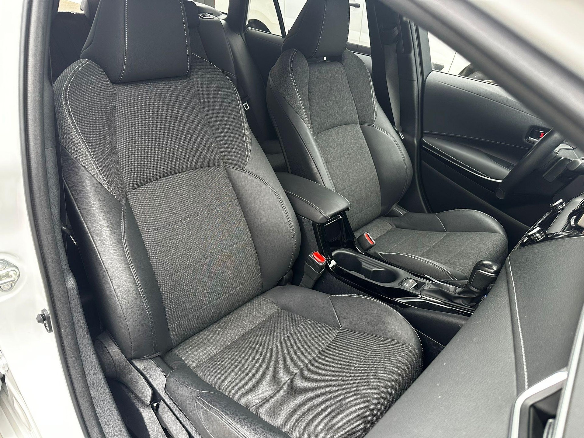 TOYOTA Corolla Touring Sports 2.0 HSD Trend-image-12