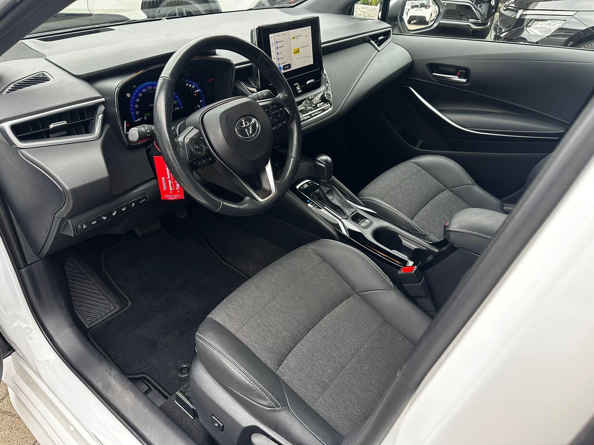 TOYOTA Corolla Touring Sports 2.0 HSD Trend-image-9