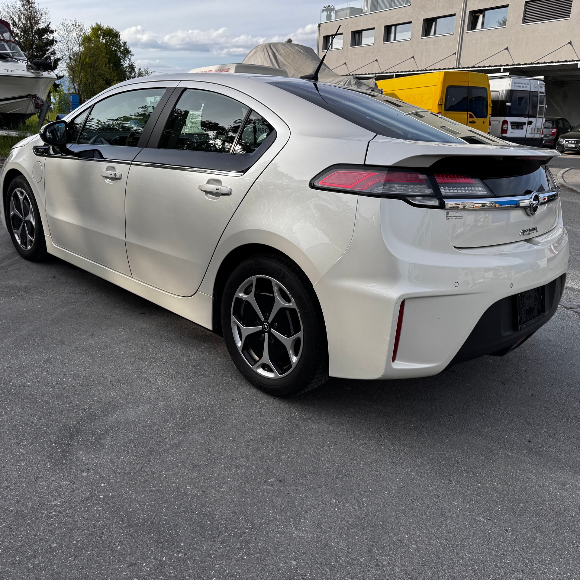 OPEL Ampera E-REV-image-8