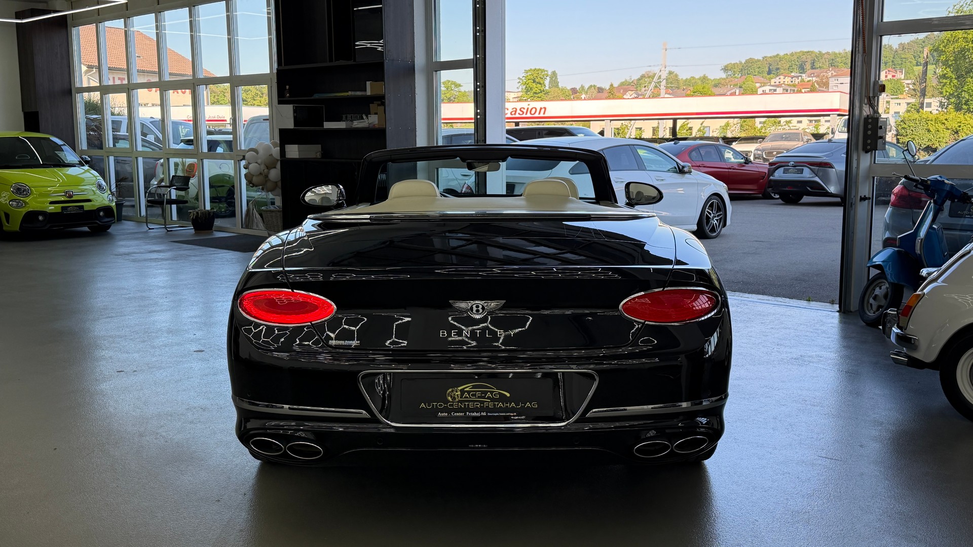 BENTLEY Continental GTC 4.0 V8-image-4