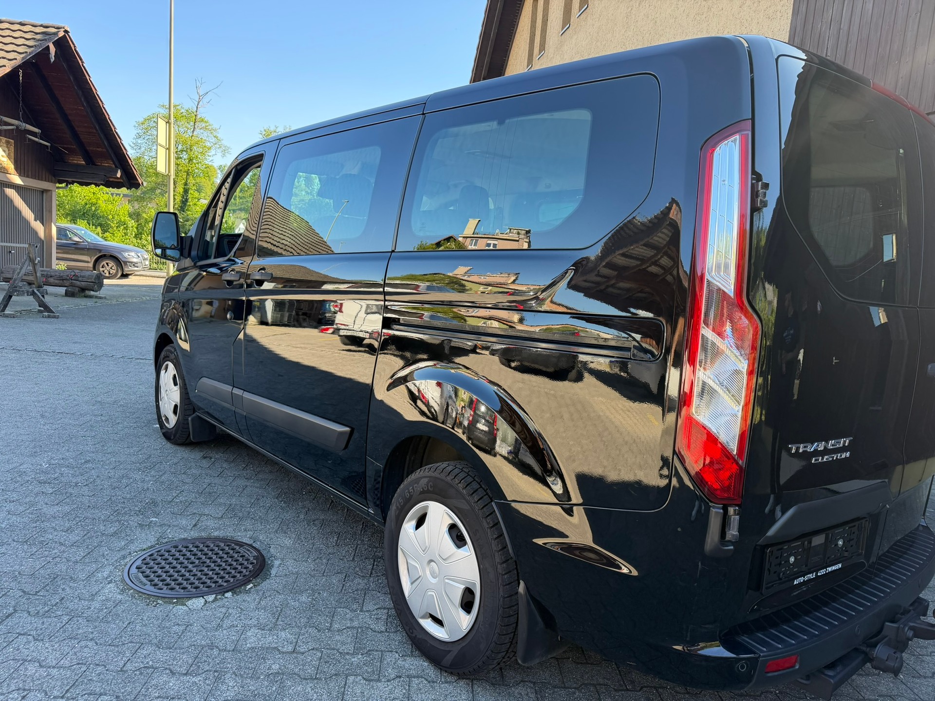 FORD Transit Custom 320 L1H1 Trend A-image-5