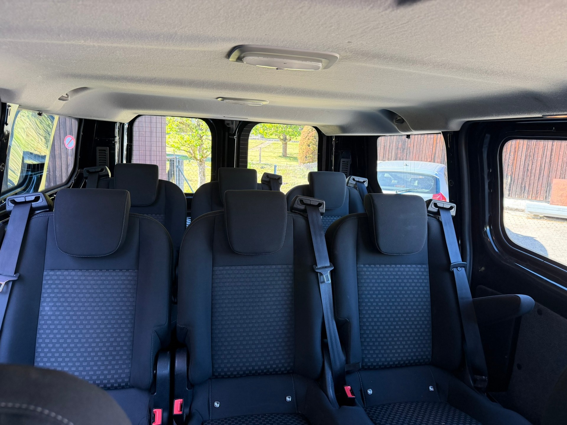 FORD Transit Custom 320 L1H1 Trend A-image-10