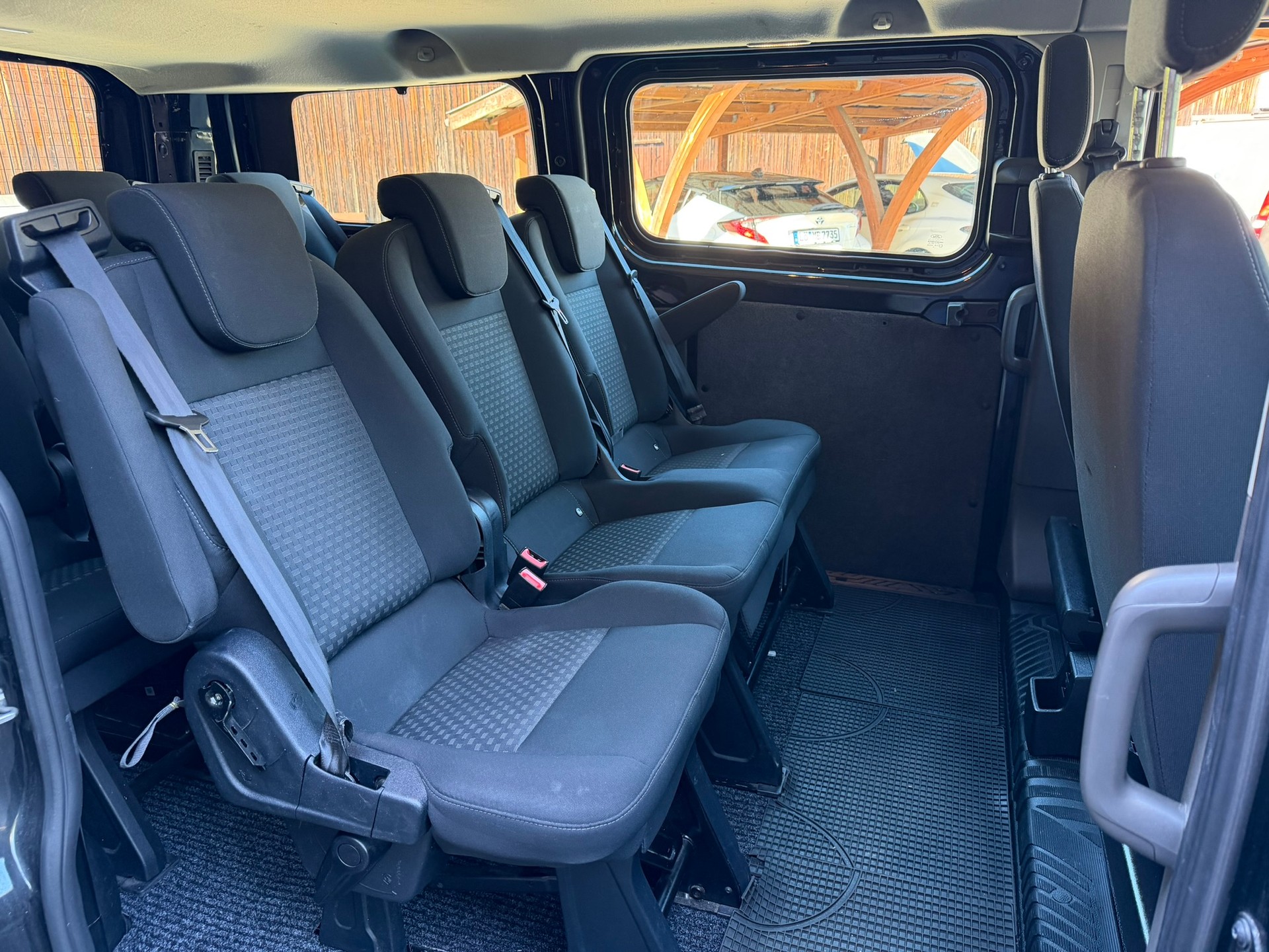 FORD Transit Custom 320 L1H1 Trend A-image-9