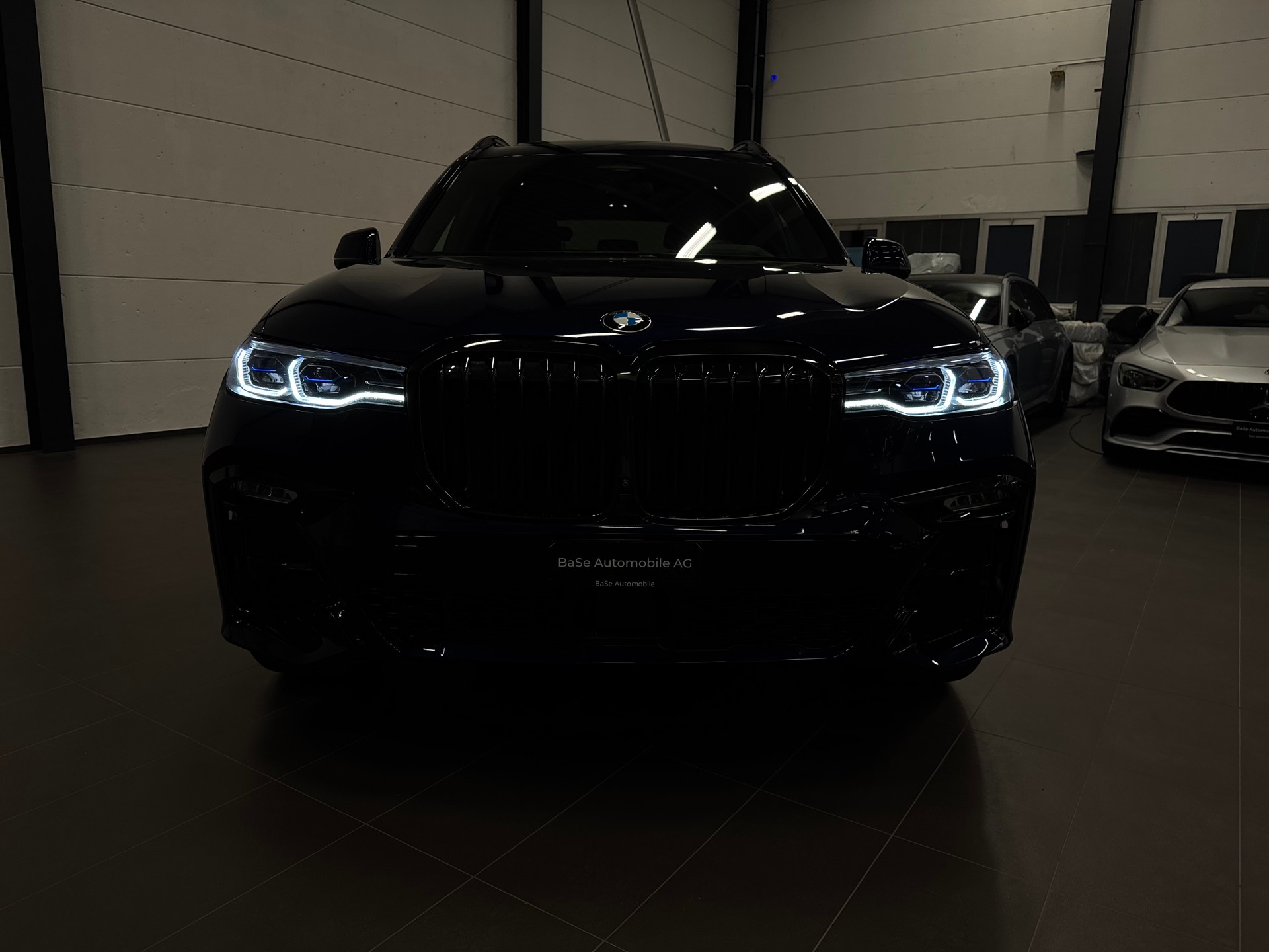 BMW X7 xDrive M50i Steptronic-image-5