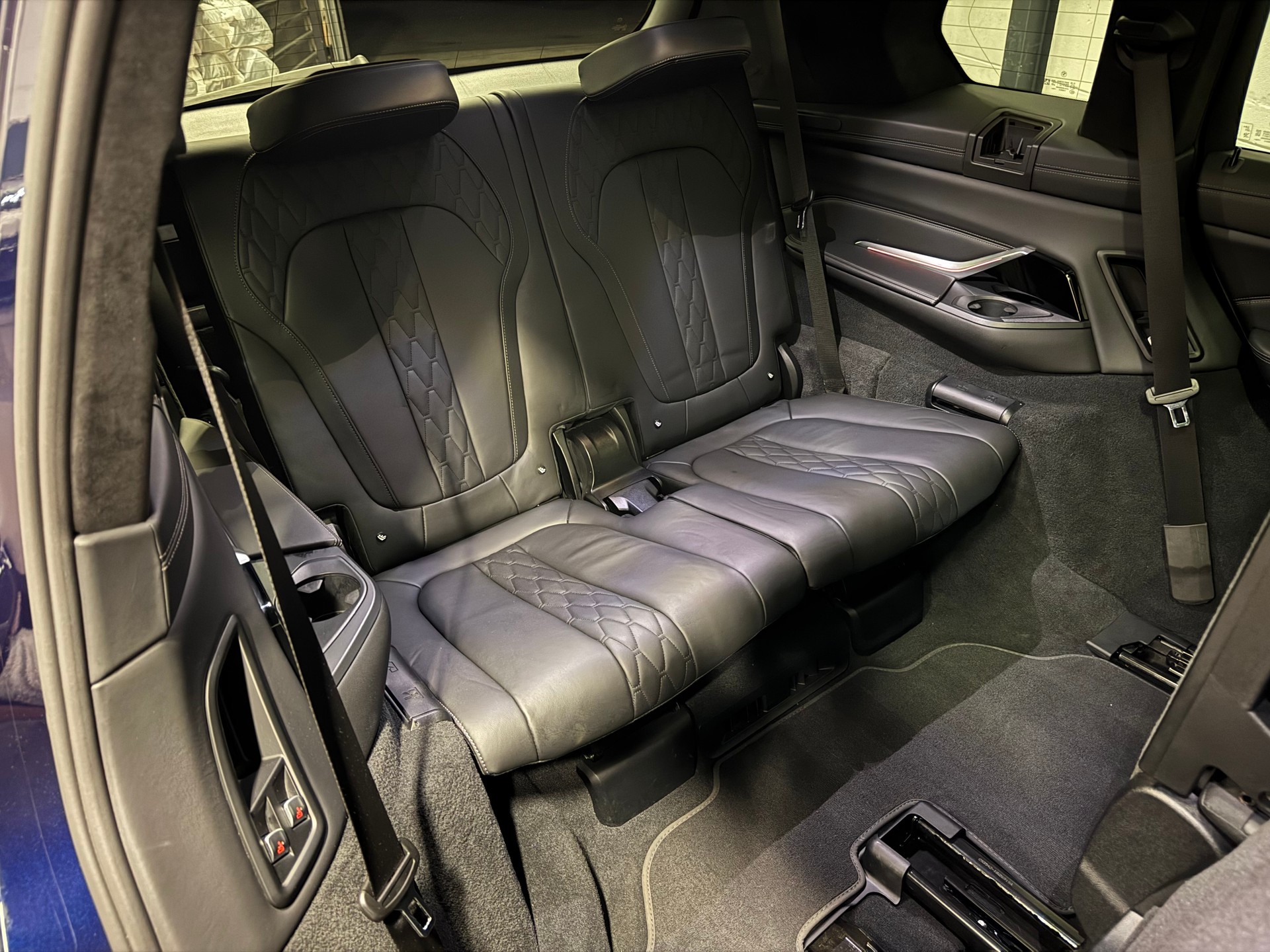 BMW X7 xDrive M50i Steptronic-image-21